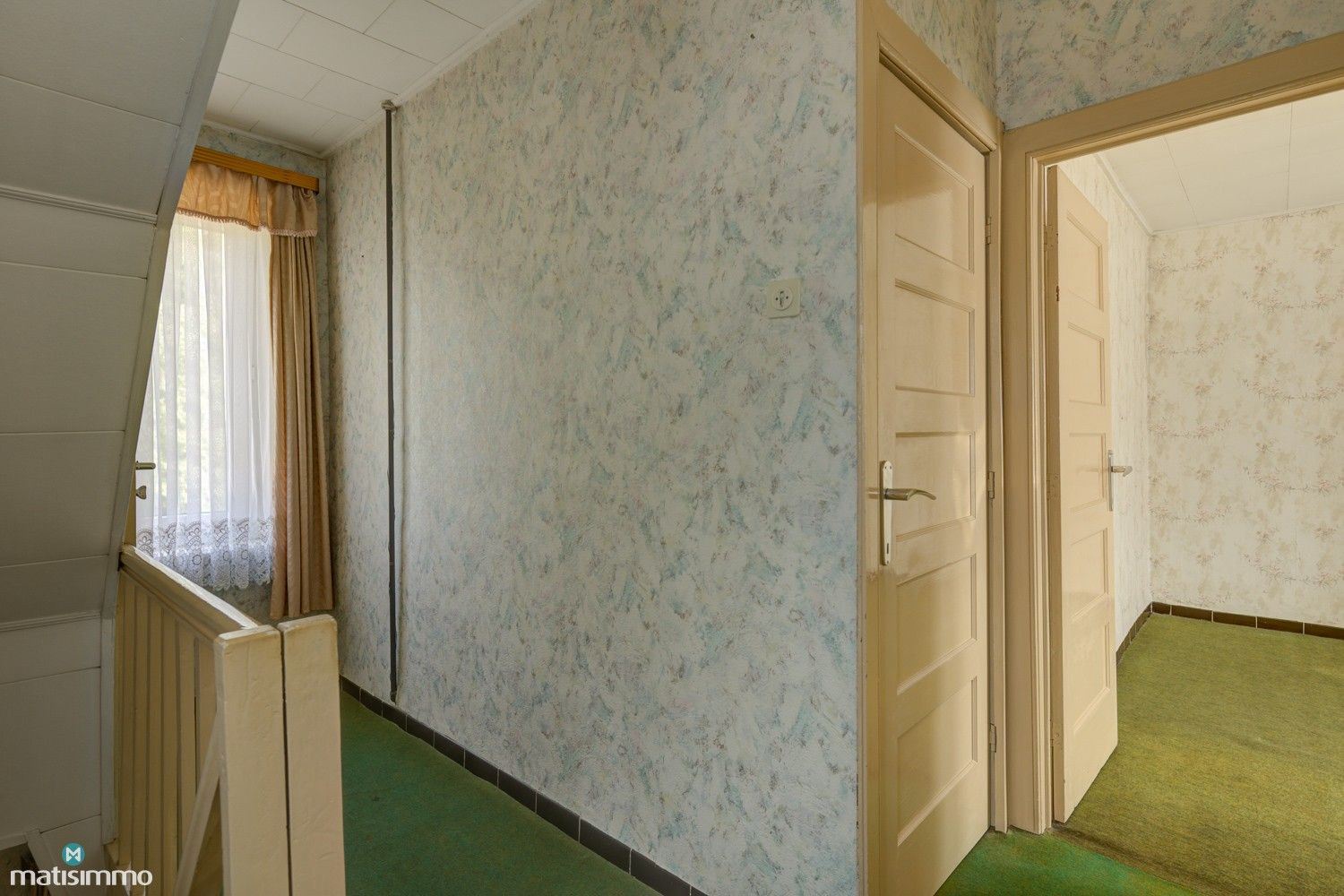 CHARMANTE EN GEZELLIGE WONING MET 4 SLAAPKAMERS, RUIME VRIJSTAANDE GARAGE EN TUIN TE GENK foto 14