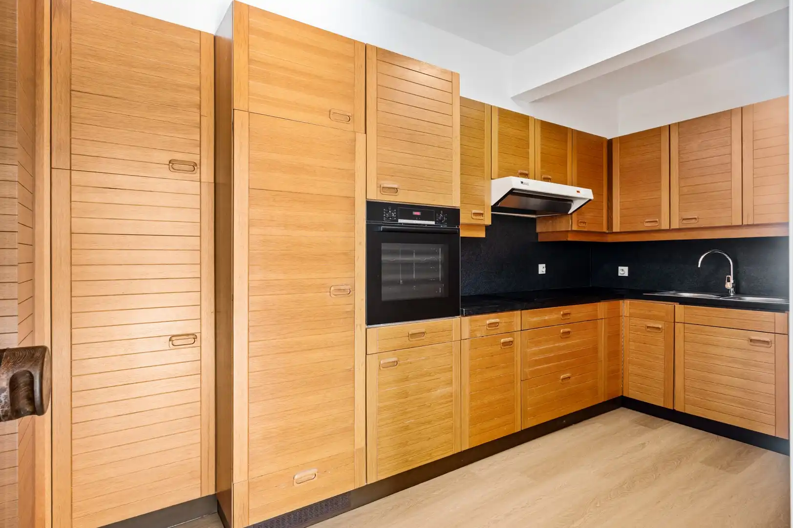 Stijlvol duplex appartement met 2 slaapkamers en garagebox foto 6