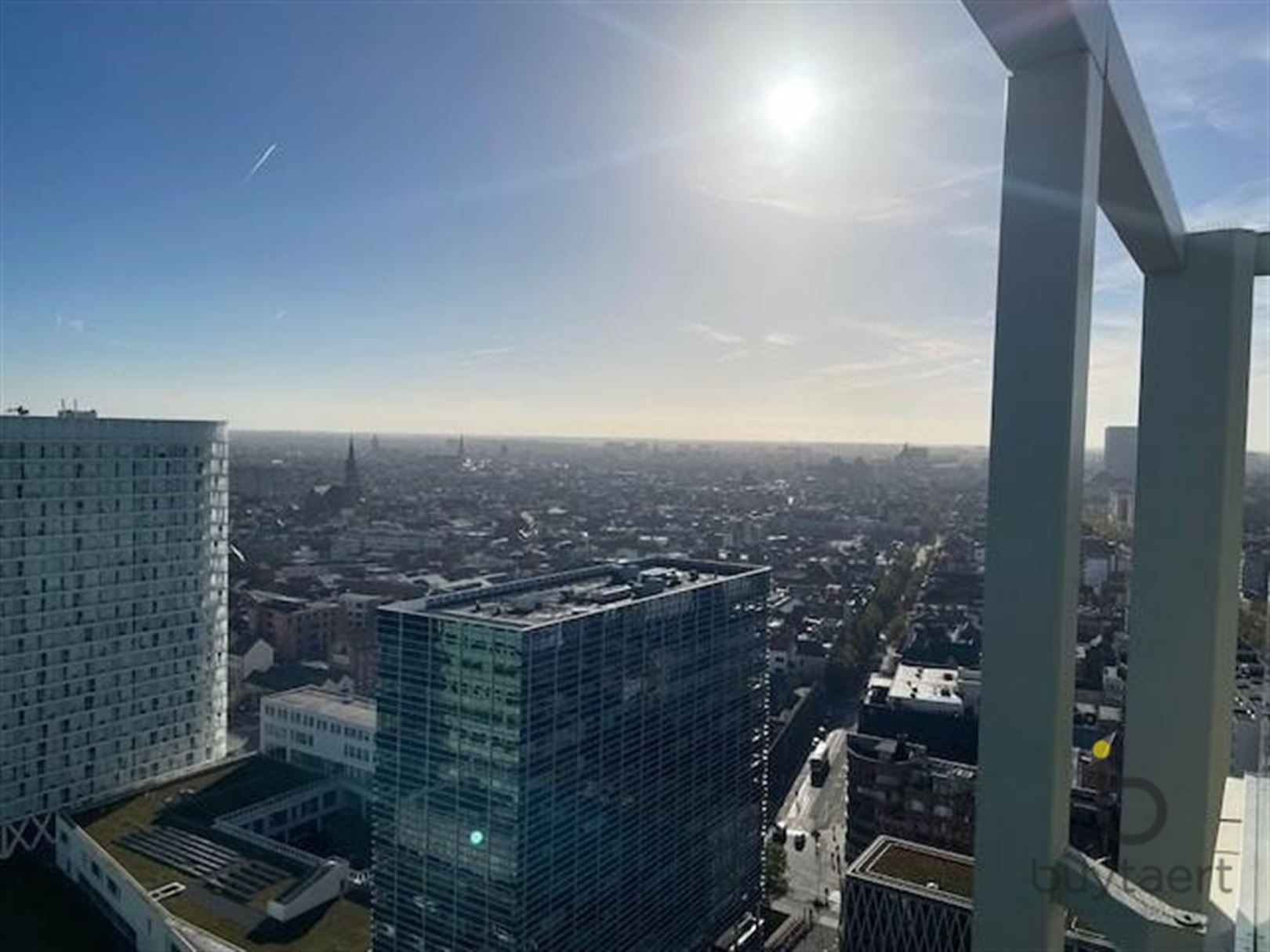 Energiezuinig penthouse met drie slaapkamers en terras! foto 3