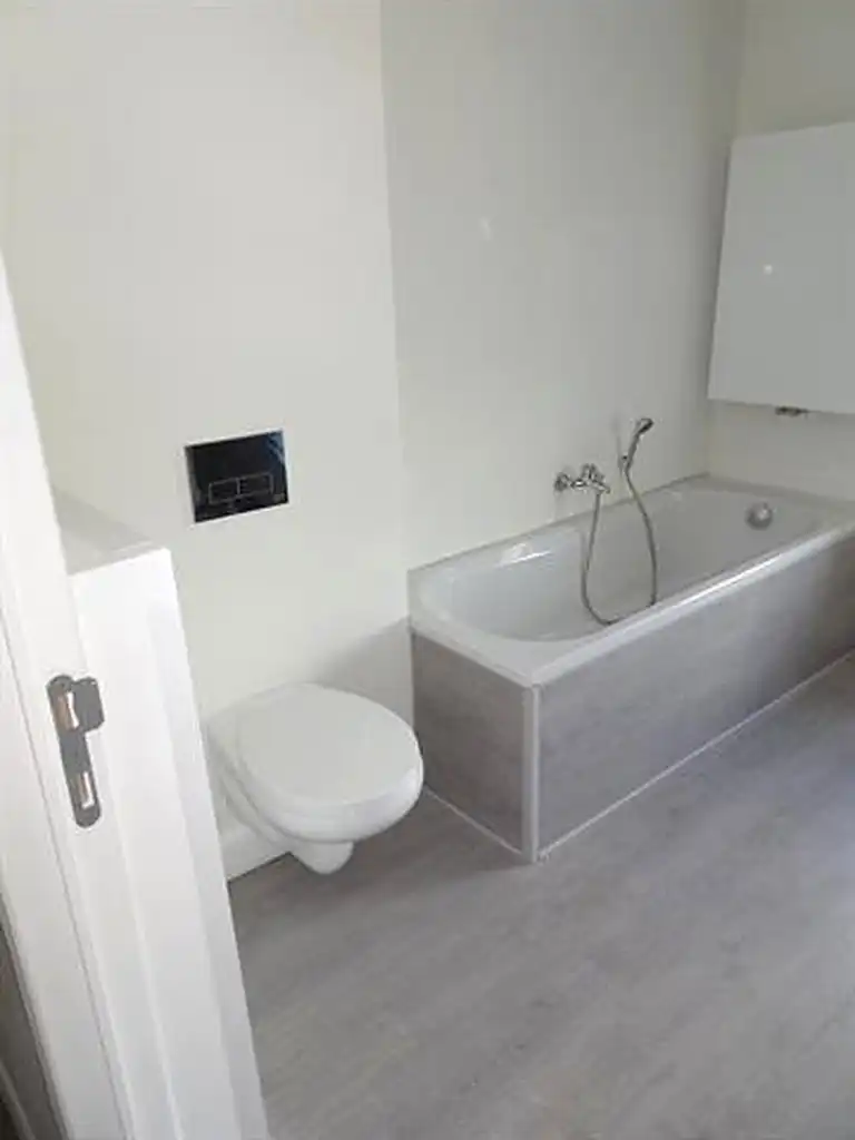 Zeer rustig gelegen ruime woning te huur foto 14