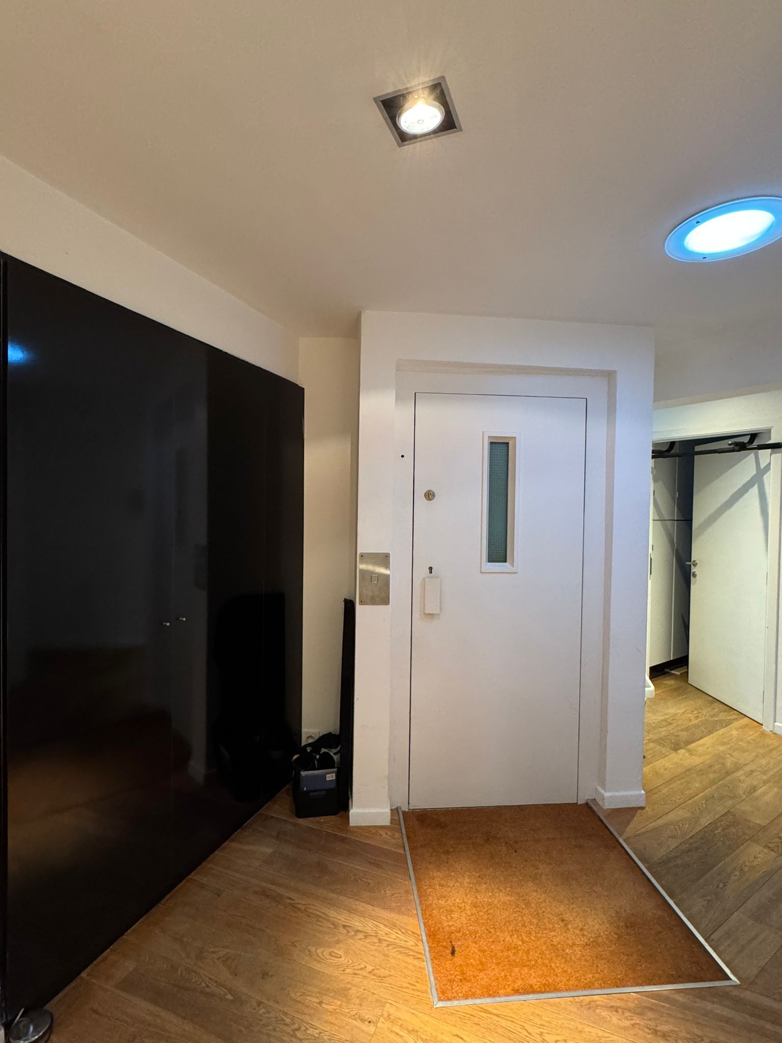 Ruim/luxueus gemeubeld appartement(penthouse)-rustig gelegen foto {{pictureIndex}}
