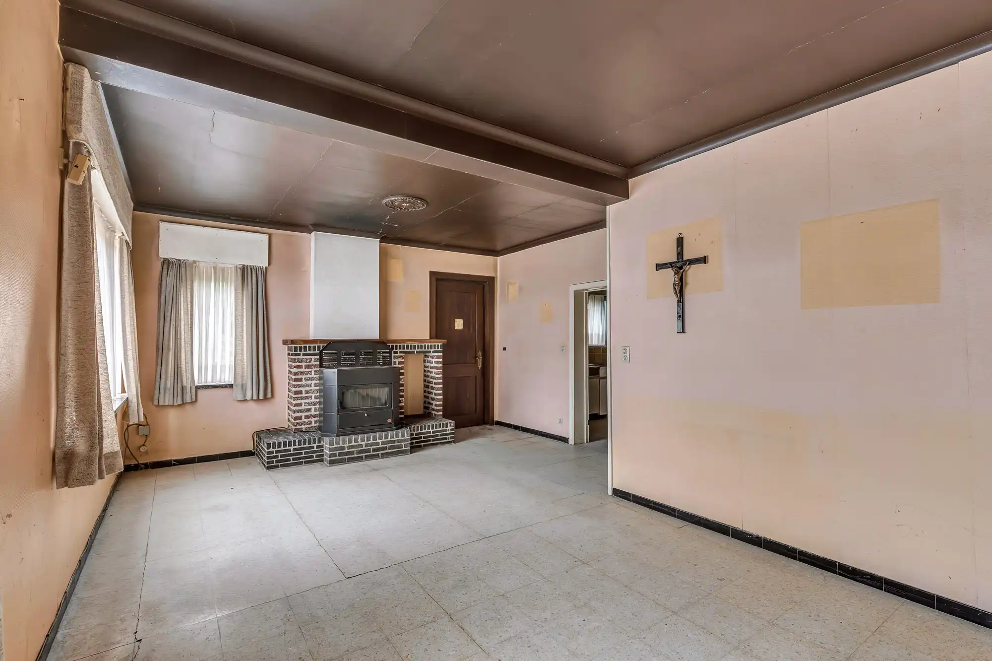 Te renoveren woning met tal van uitbreidingsmogelijkheden foto 2