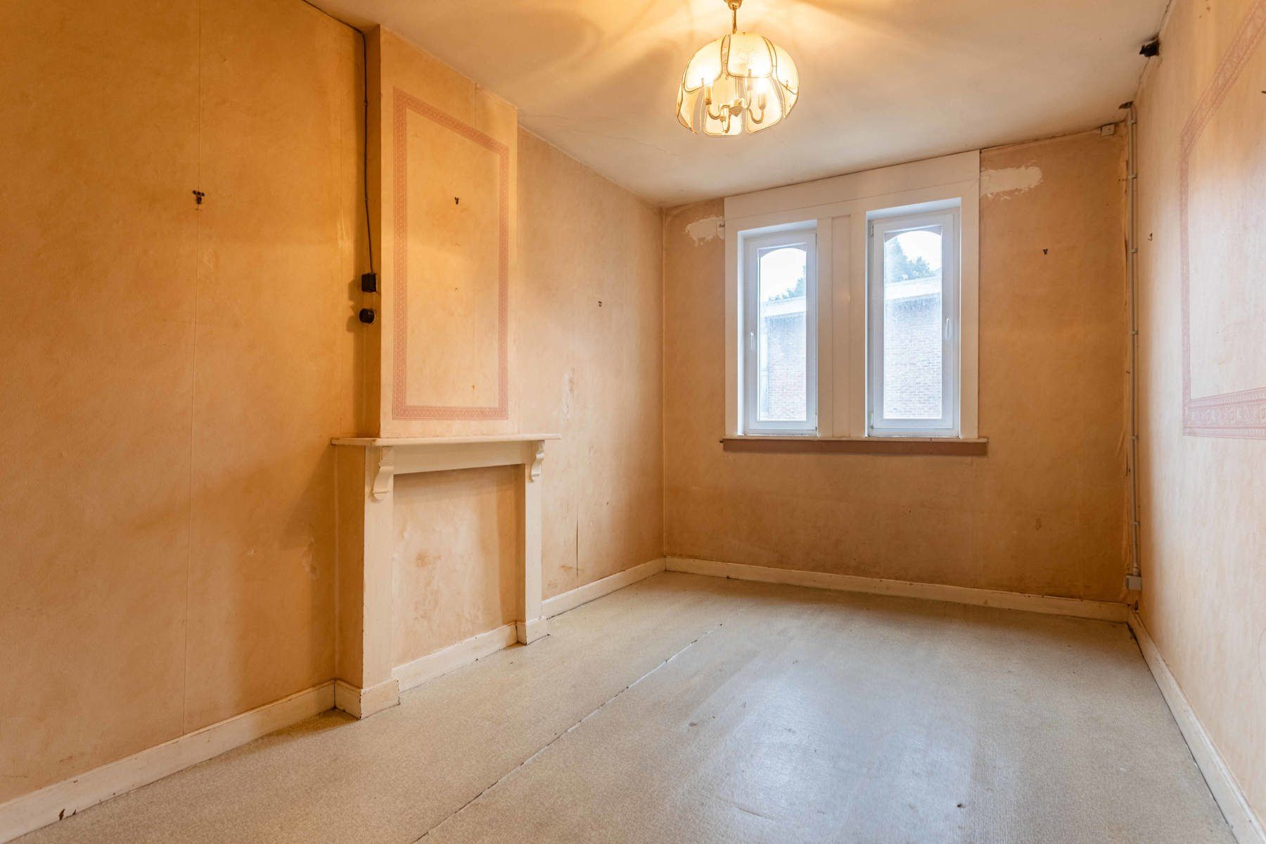 Te renoveren woning in centrum Geraardsbergen foto 12