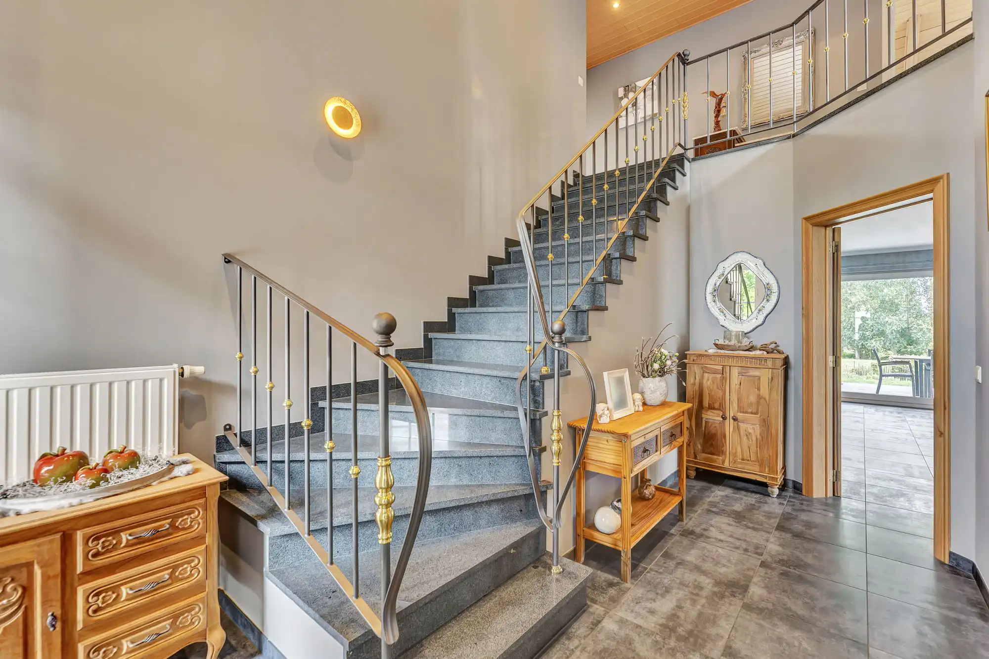 Goed onderhouden villa op groot perceel met 4 slaapkamers foto 29