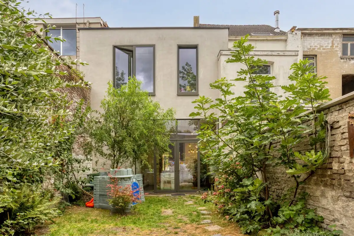 Uniek & karaktervol herenhuis op een toplocatie in Vilvoorde foto 13