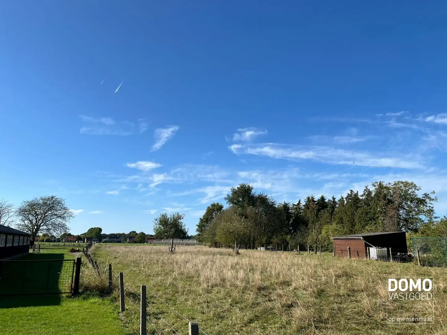 Landbouwgrond met mogelijkheid tot gedeeltelijke verkaveling  foto {{pictureIndex}}