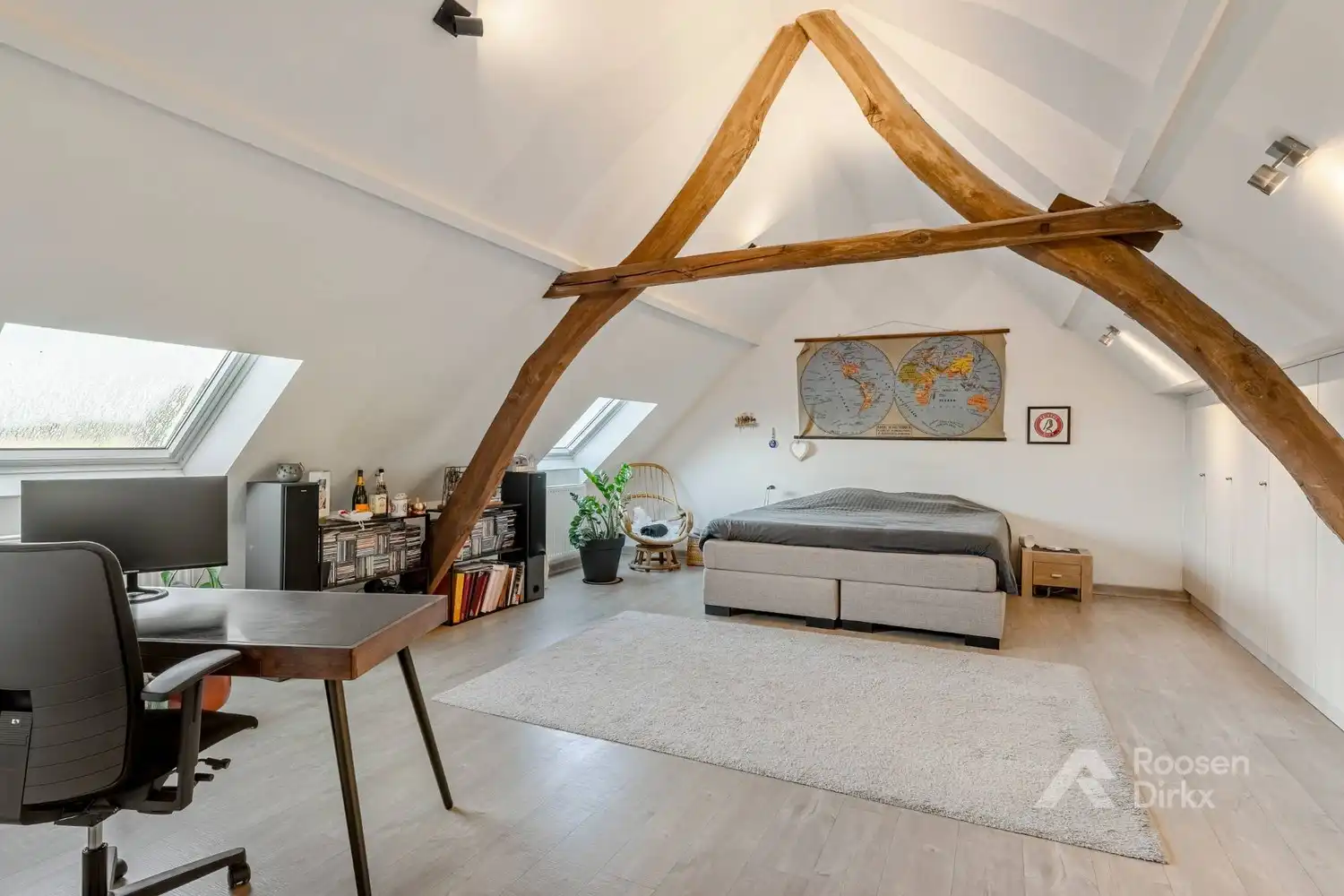 Karaktervolle gerenoveerde landelijke gezinswoning met 5 slaapkamers op perceel van 556m² foto 17