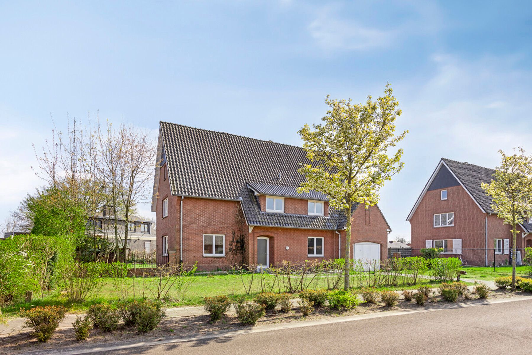 Charmant herenhuis met karakter en veel potentieel. foto 3