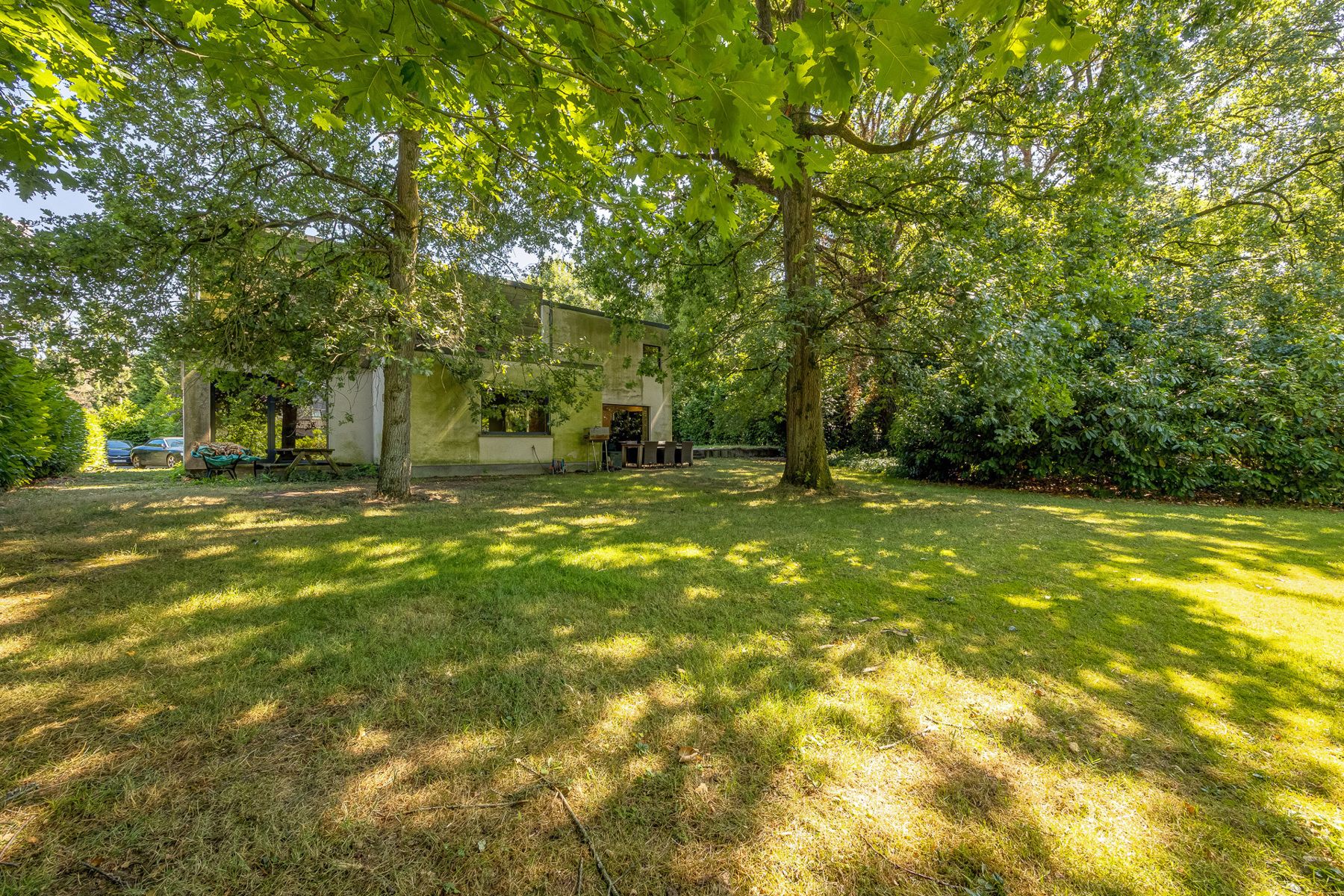 Ruime en lichtrijke villa met 4 à 5 slaapkamers en zwembad foto 31