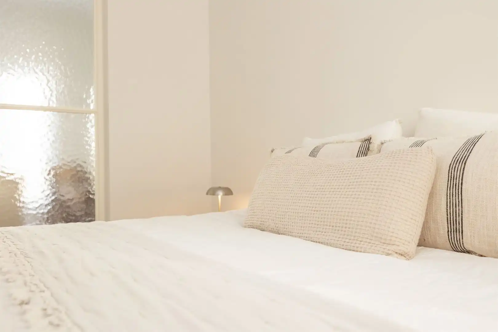 Gerenoveerd en een bemeubeld appartement met 1 slaapkamer.  foto 15