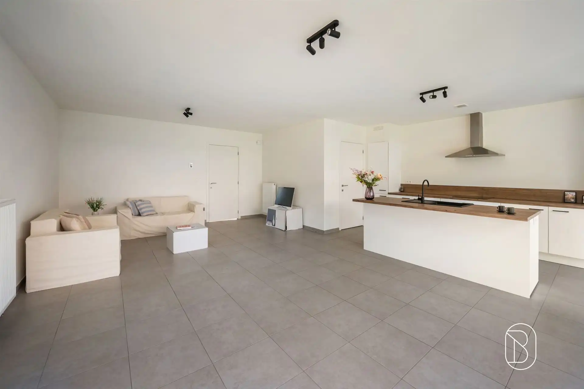 Energiezuinige moderne woning met 3 slpk en carport foto 9