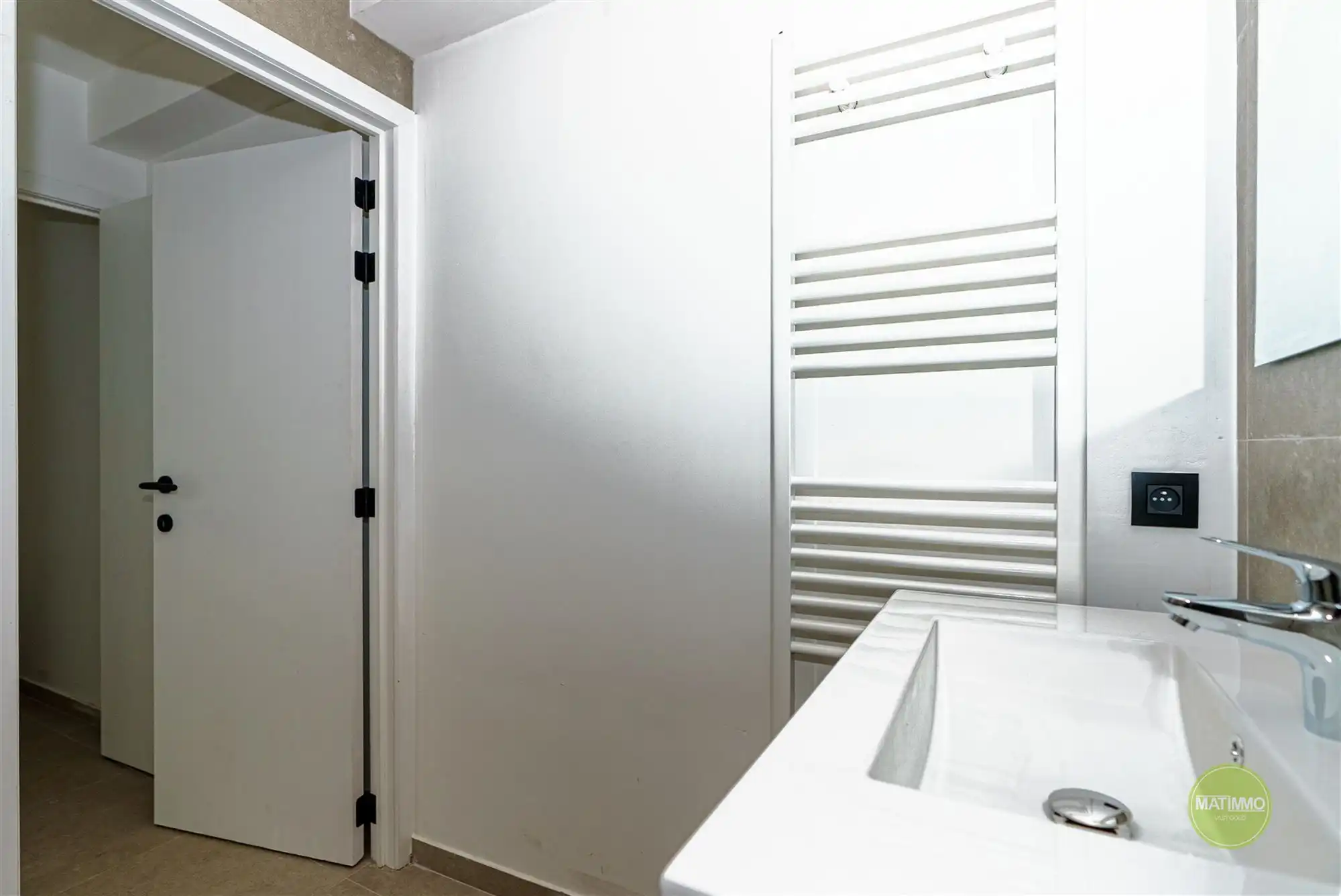 Volledig gerenoveerde woning met 3 slaapkamers te Mol foto 15