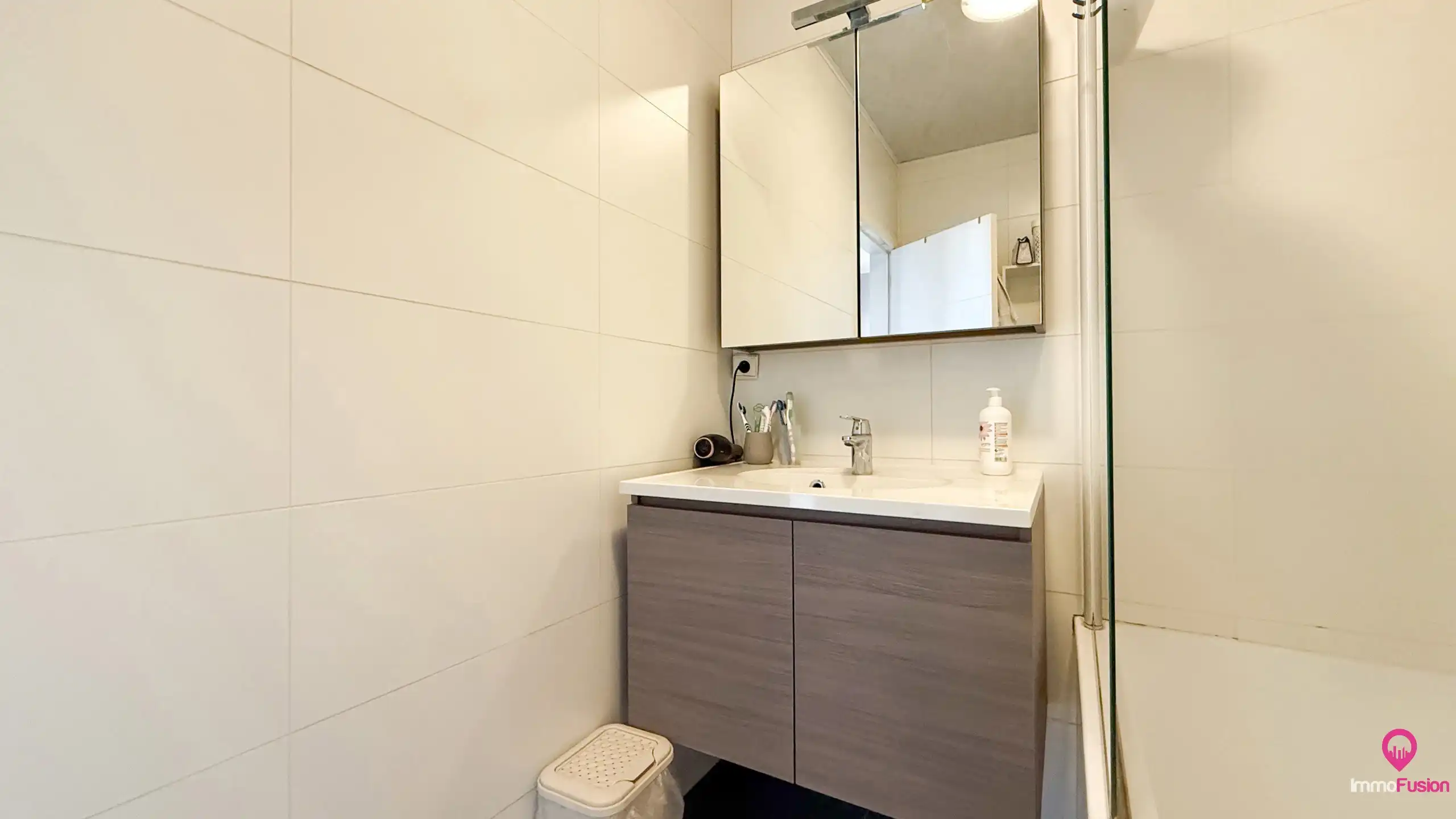 Instapklaar appartement van 109m² met 3 slpks te Genk EPC B! foto 16