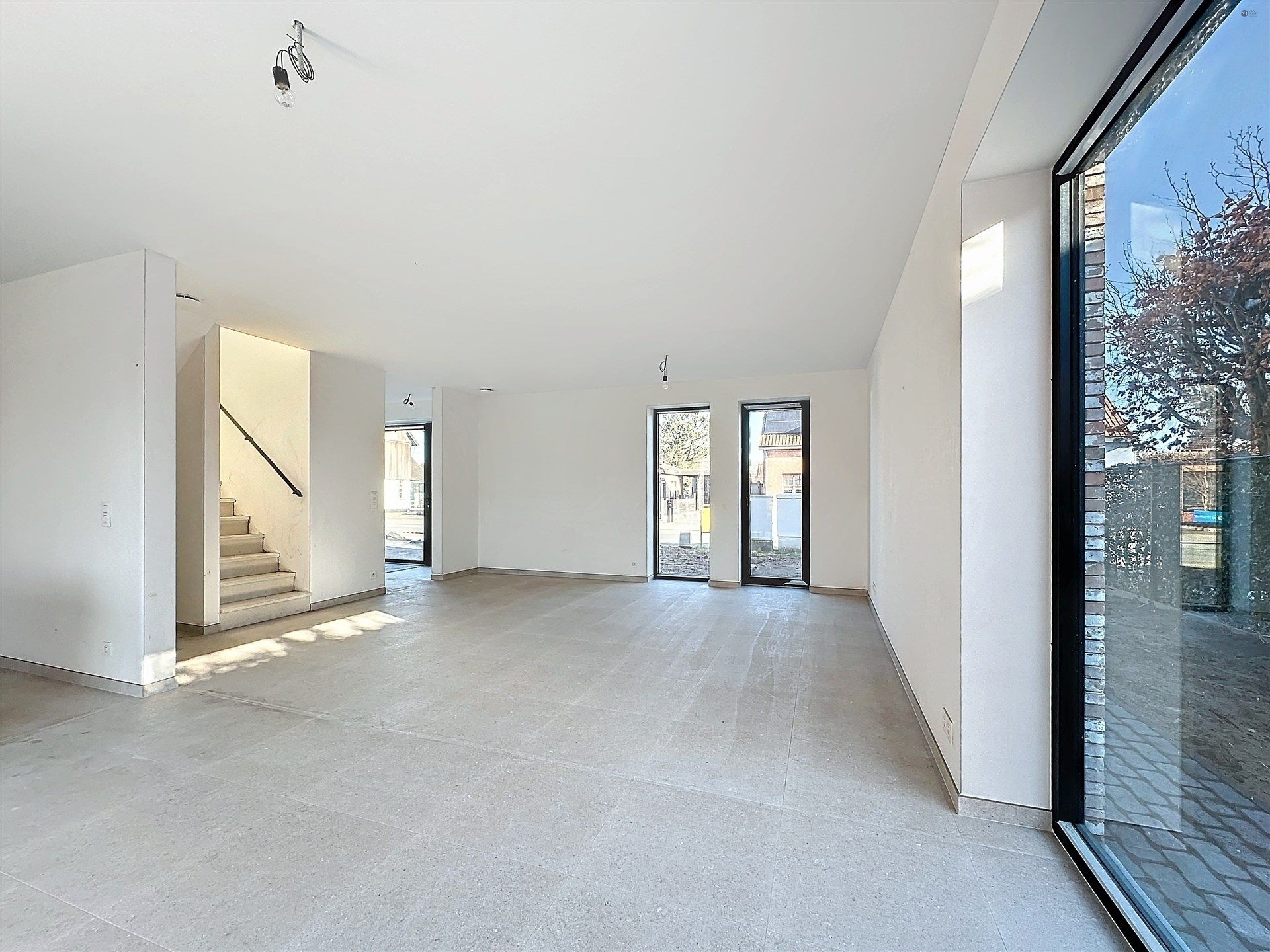 Half open BEN nieuwbouw woning met 3 slp en garage op perceel van 320m² (ruwbouw winddicht) foto 8