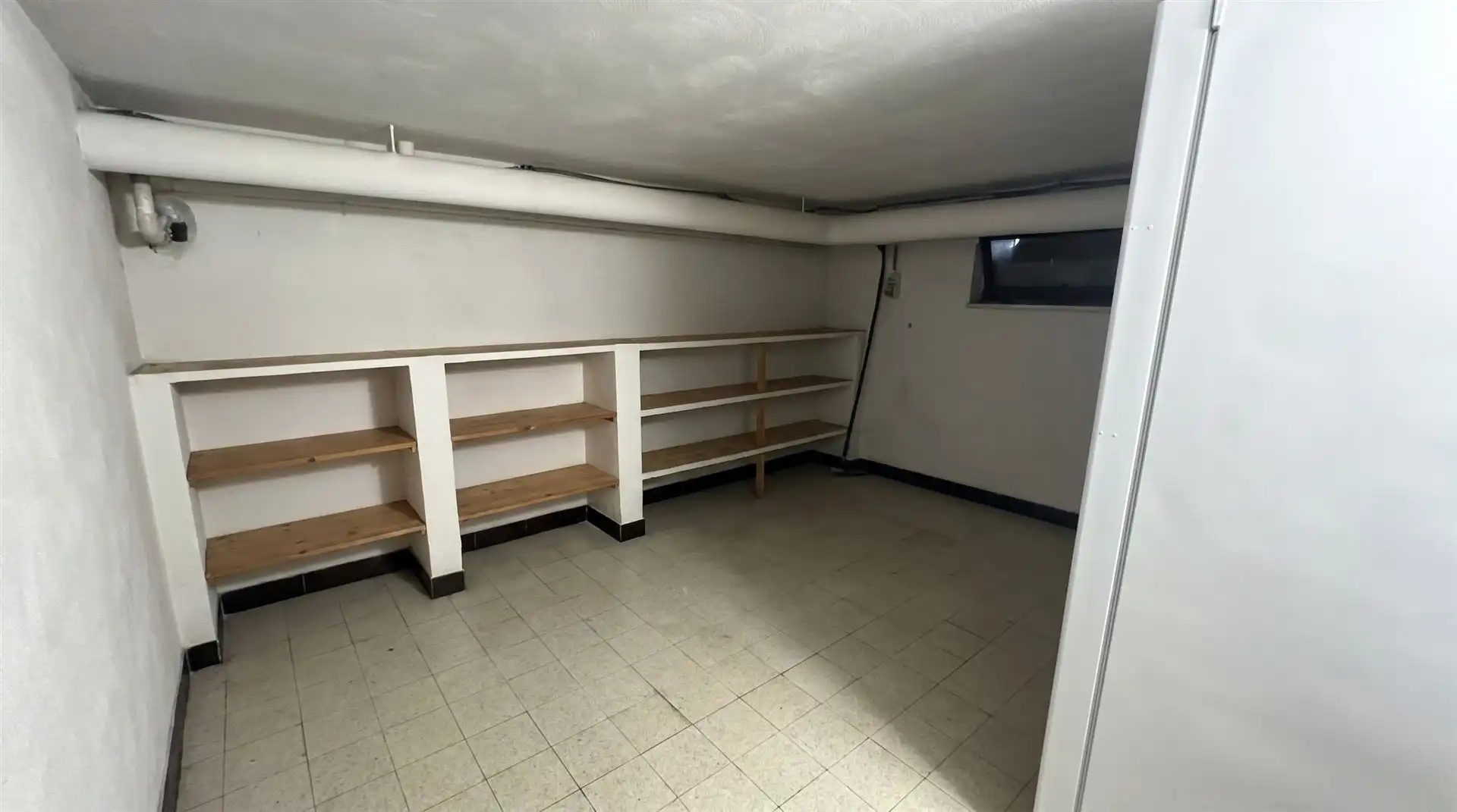 Vrijstaande gelijkvloerse woning op een perceel van 18a30ca. foto 42