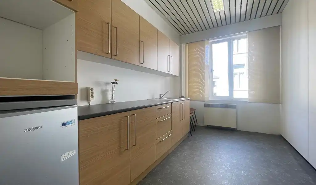 Kantoor met opslagruimte te huur in Harmoniewijk Antwerpen foto 9