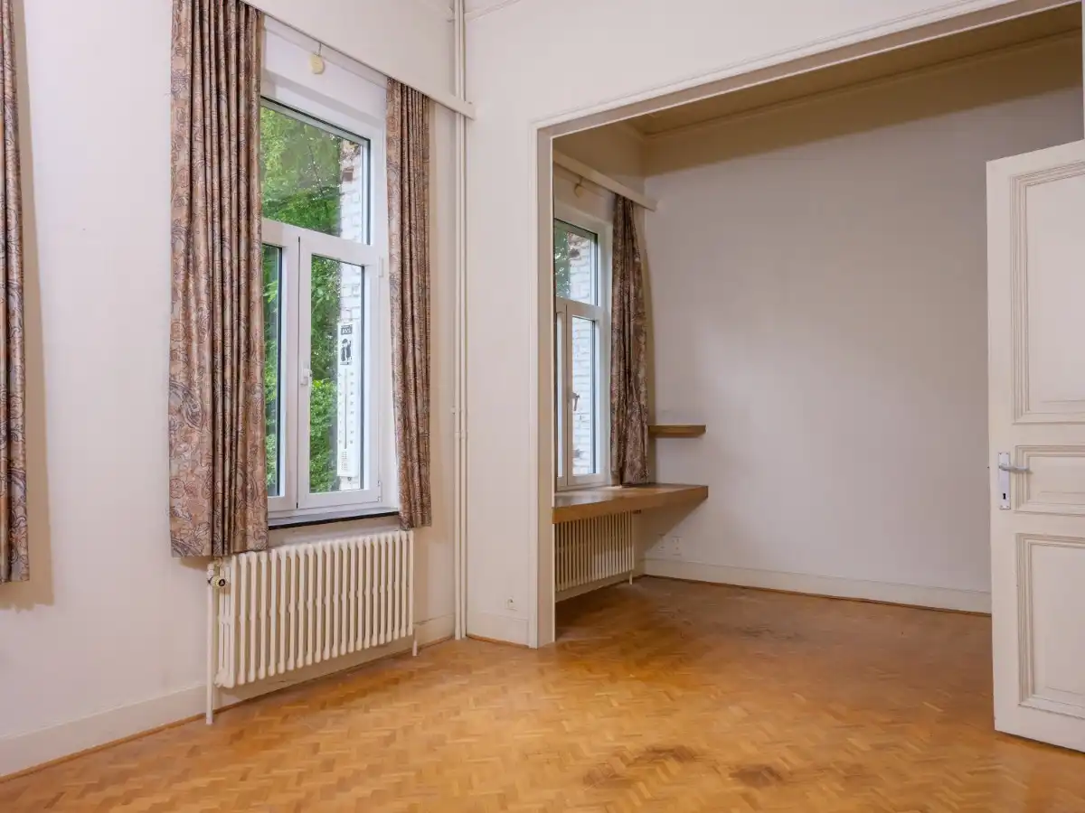 Izegem – Karaktervolle pastoriewoning met diepe tuin en tal van mogelijkheden foto 7