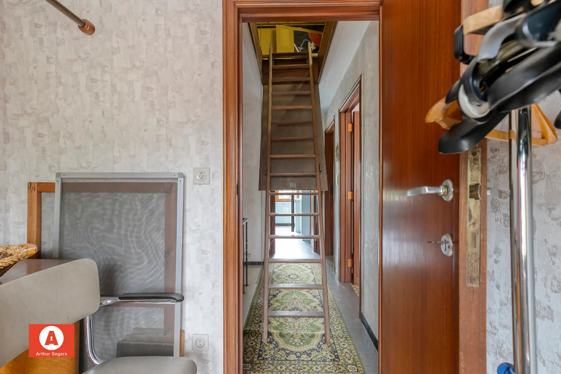 Te renoveren HOB met 3 slaapkamers en garage foto 19