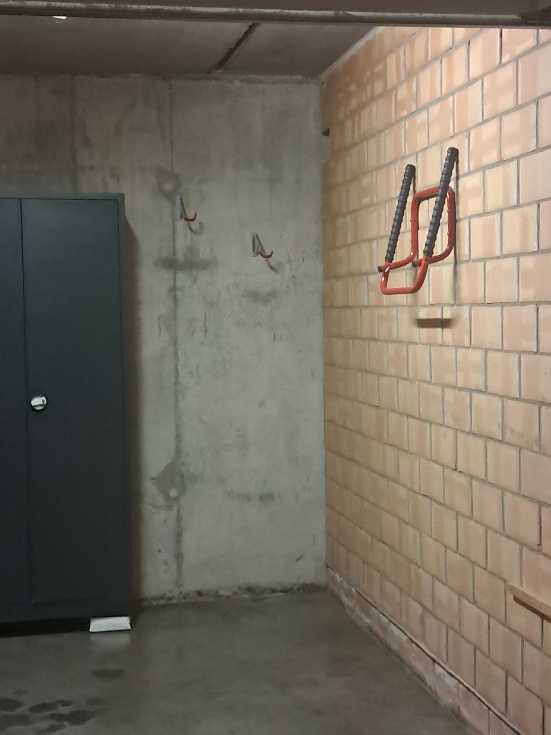 Garagebox in res. Gilbert Deman, Sint-Idesbald op 150 m. van zeedijk foto 3