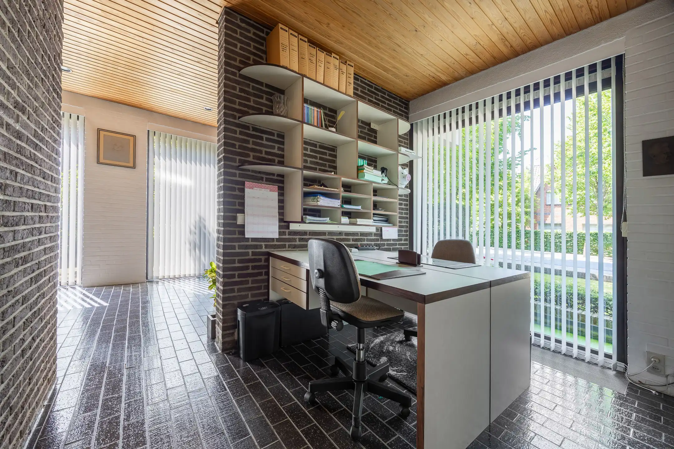 Karaktervolle villa met mooie tuin op toplocatie in Kapellen foto 10