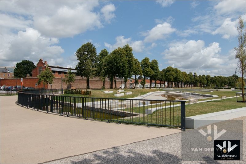 Prachtige woning met 4 slaapkamers. foto 27