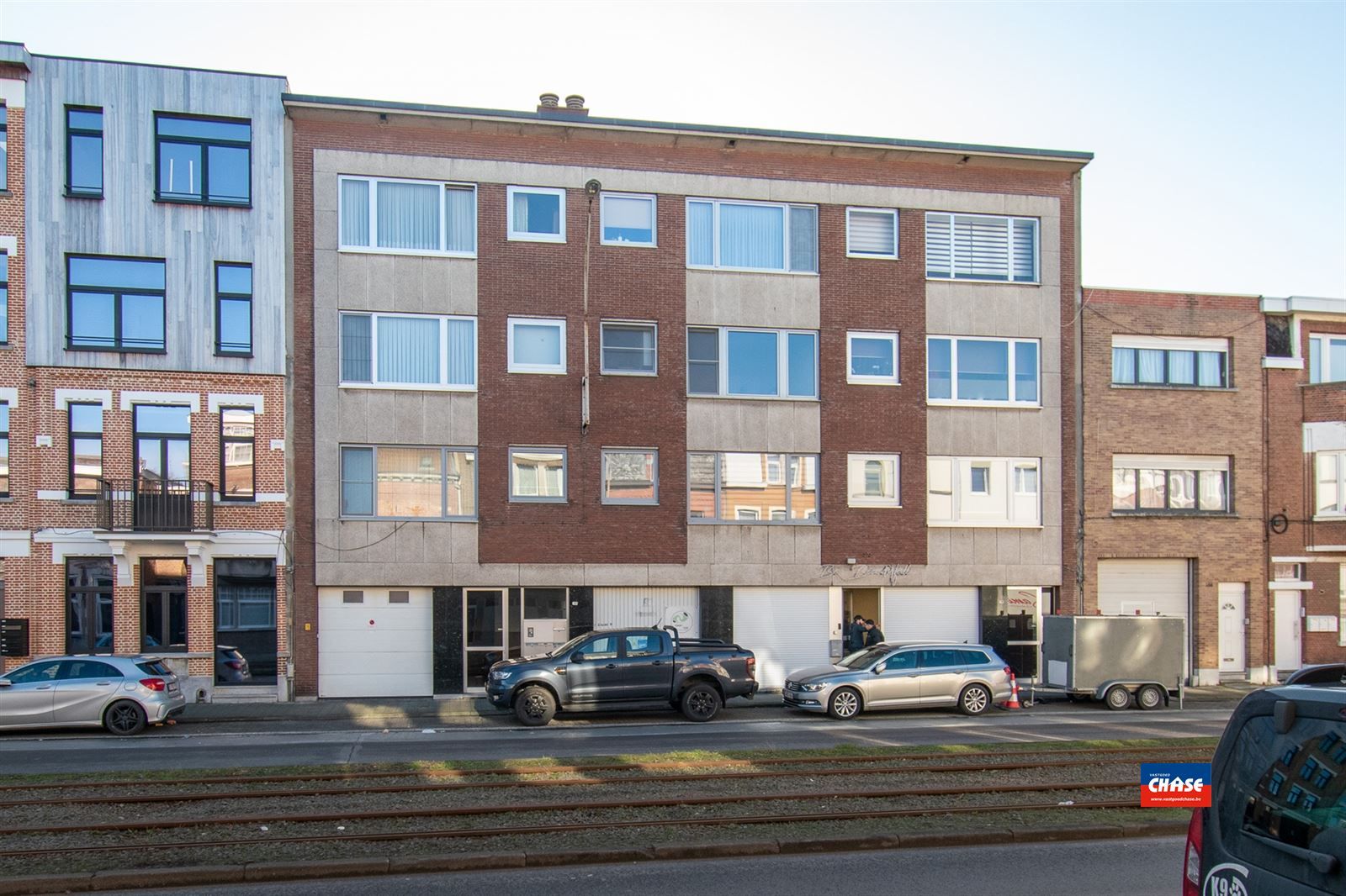 Appartement met 3 slaapkamers, terras en autostaanplaats foto {{pictureIndex}}