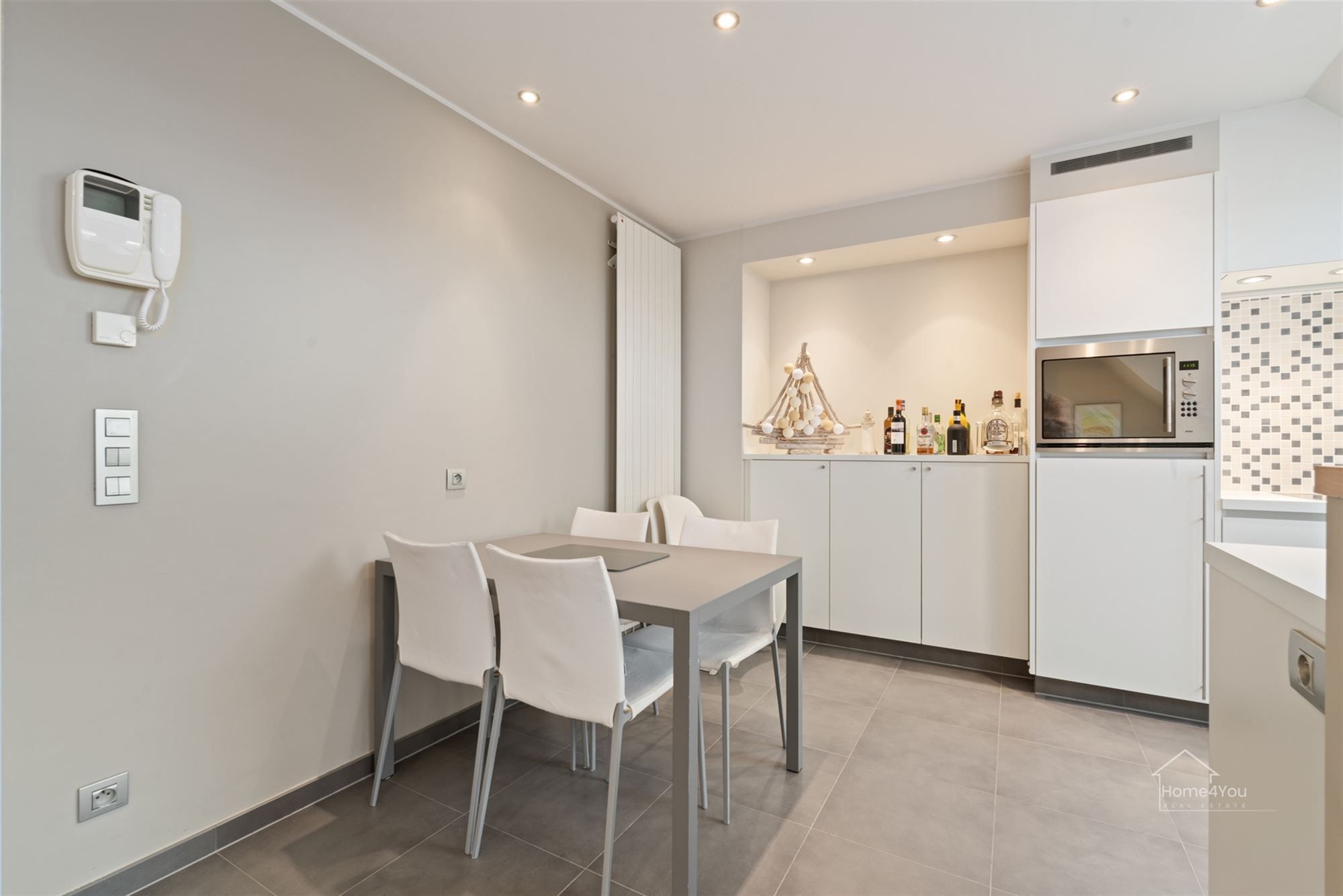 Uniek appartement op de 7e verdieping met terras en zeezicht foto 7