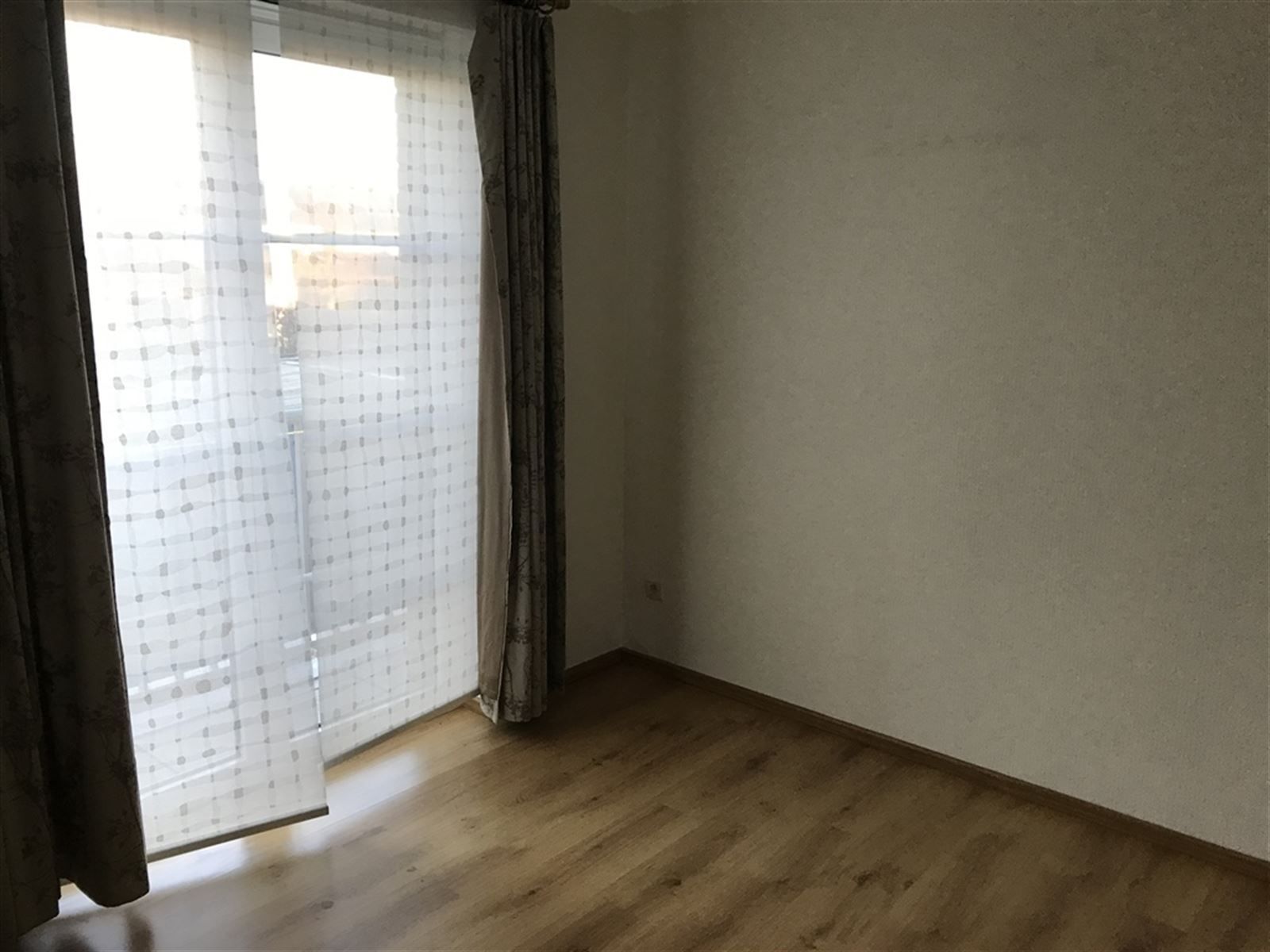 Ruim appartement in centrum Munsterbilzen foto 12