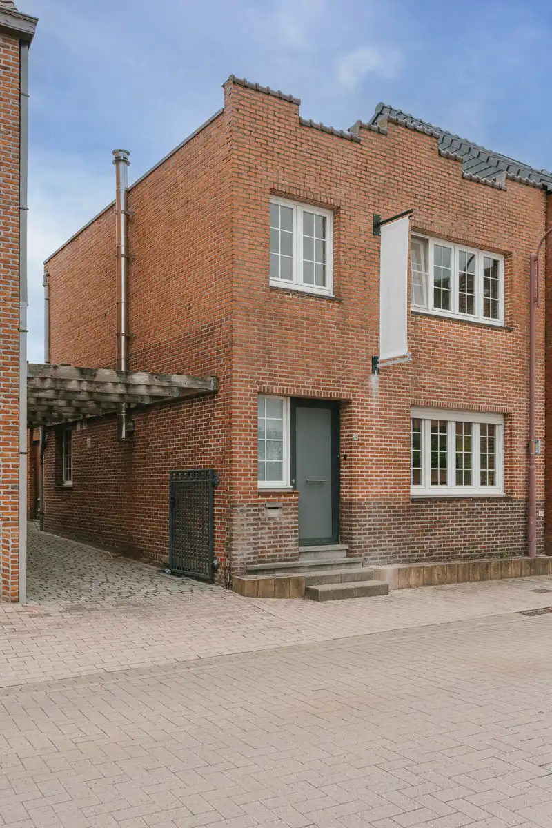 Karaktervolle woning met commerciële mogelijkheden foto 33