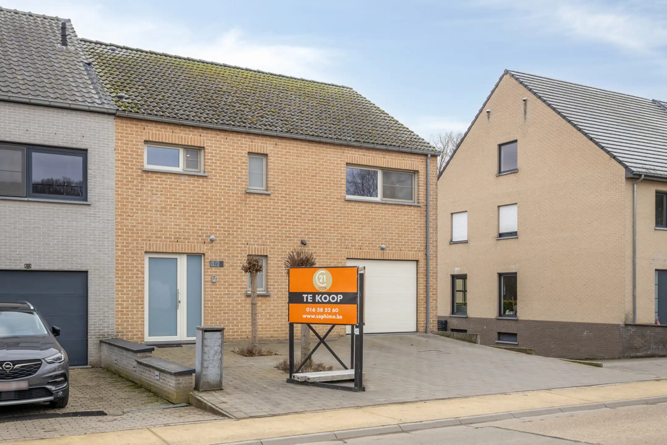 Ruime, energiezuinige woning met 6 slaapkamers & 2 badkamers foto {{pictureIndex}}