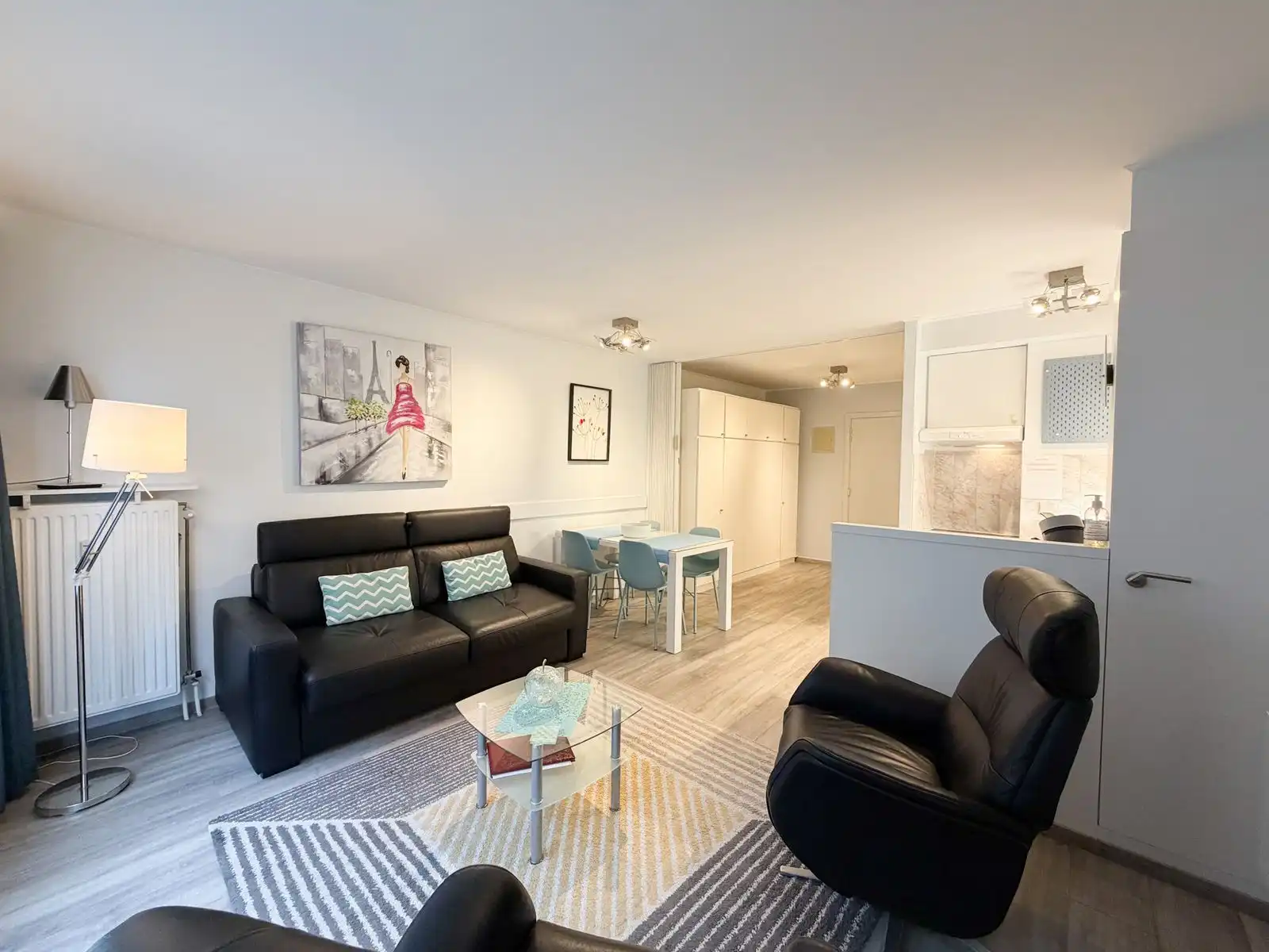 Lichtrijke studio op toplocatie nabij zee & strand foto 2