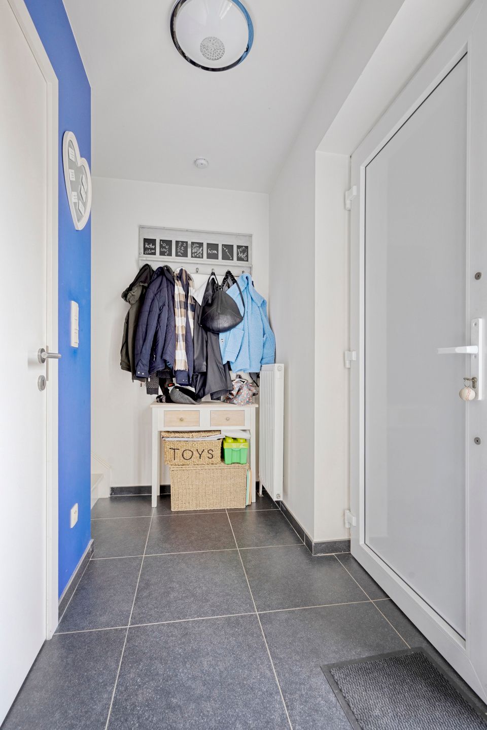 Prachtige recente woning op uitstekende locatie foto 3