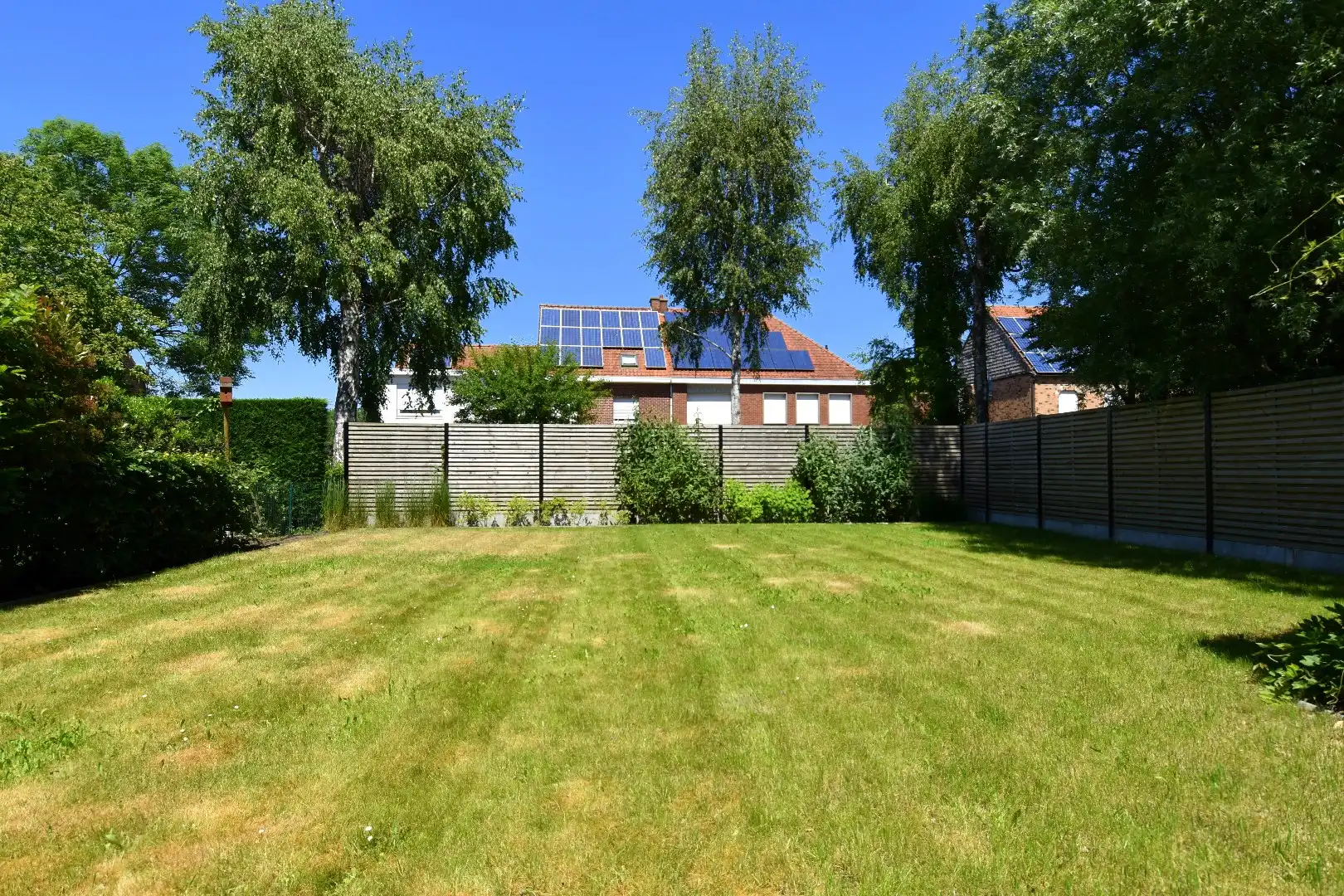 HOB met 4 slaapkamers, tuin en een inpandige garage te koop in Gullegem foto 16