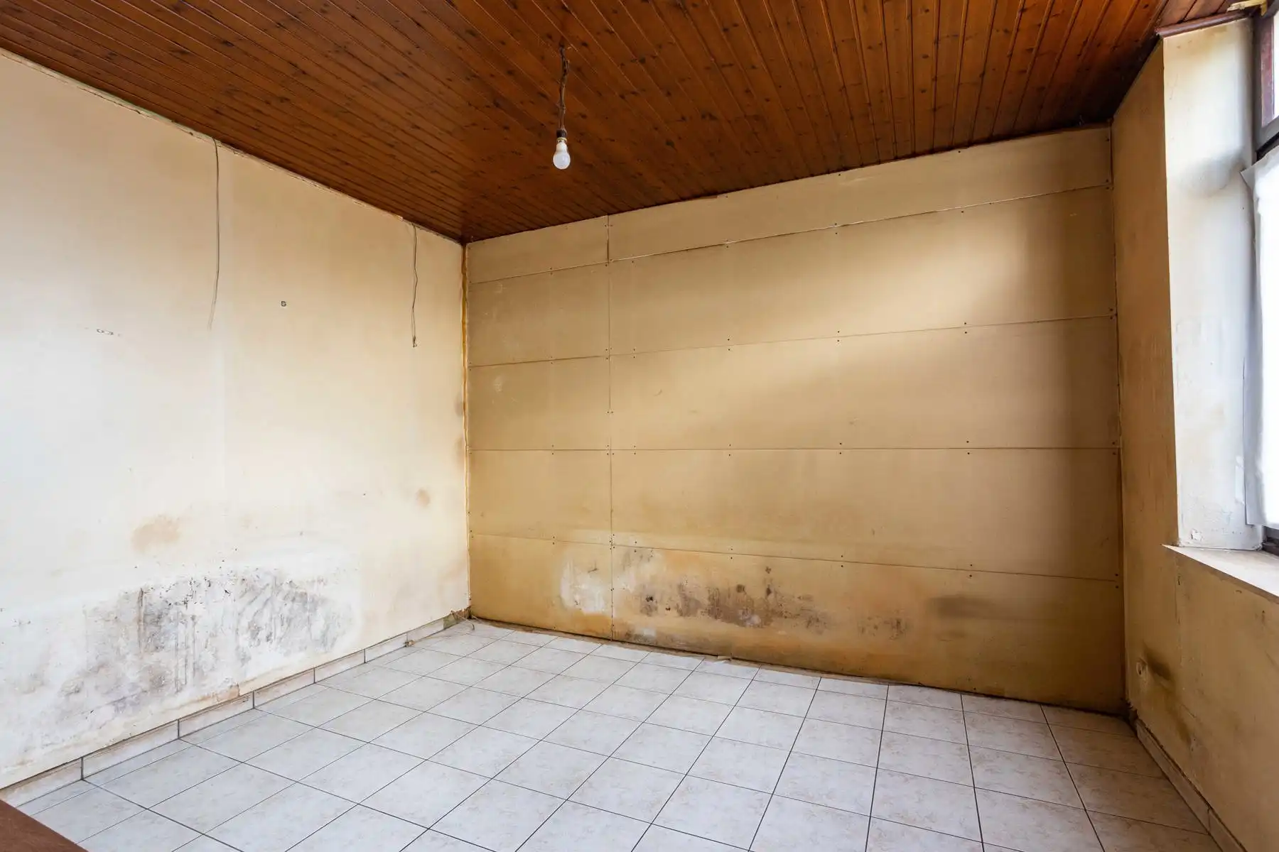 Te renoveren pand te Aaigem! foto 6