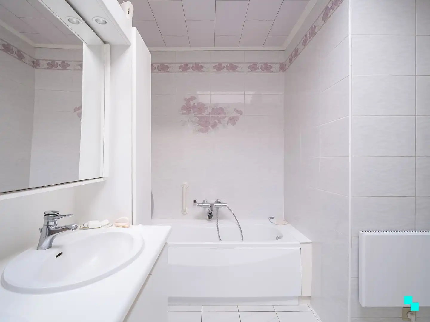 Charmante te renoveren woning te Merelbeke Kwenenbos foto 17