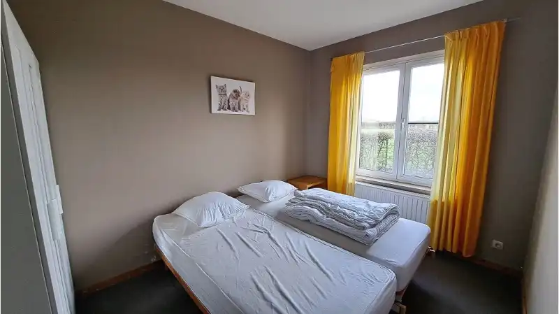 Conciergewoning - Laagbouwvilla met 3 slaapkamers, dubbele garage en tuin te huur in Diksmuide foto 9