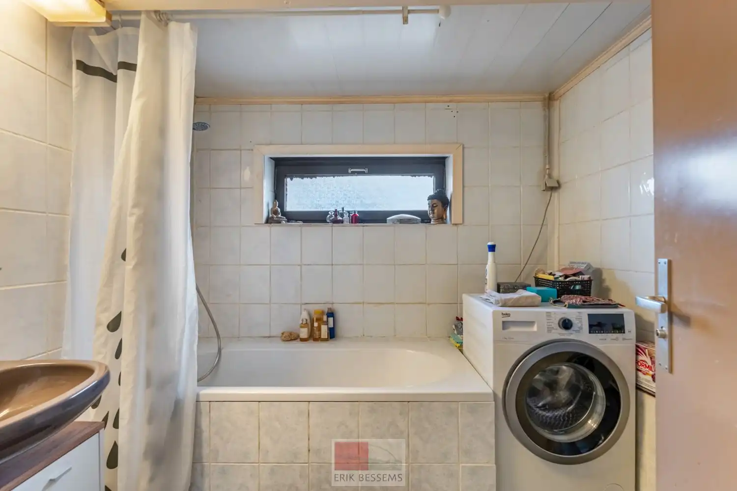 Unieke te renoveren investeringsopportuniteit met 7 mogelijke wooneenheden (huidige toestand niet vergund!), grenzend aan zowel de Millerdries als de Van Den Boschstraat in Riemst. foto 14