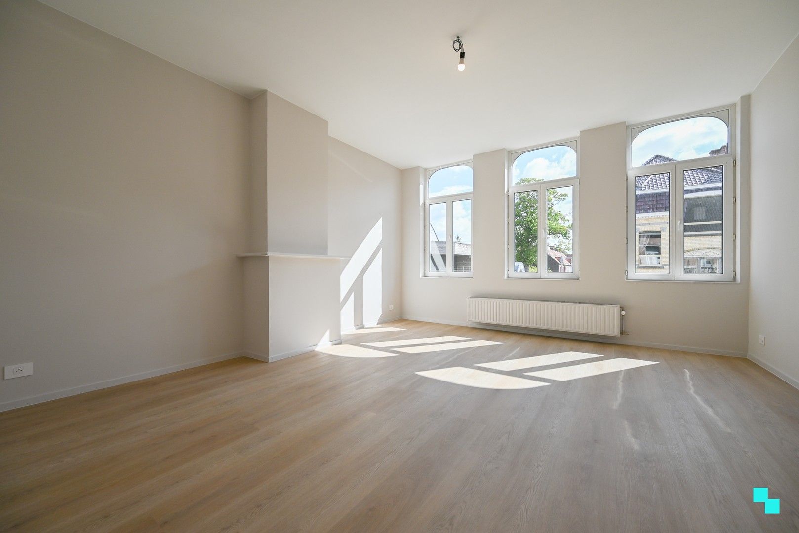 Prachtig & compleet gerenoveerde burgerwoning in hartje Izegem foto 20