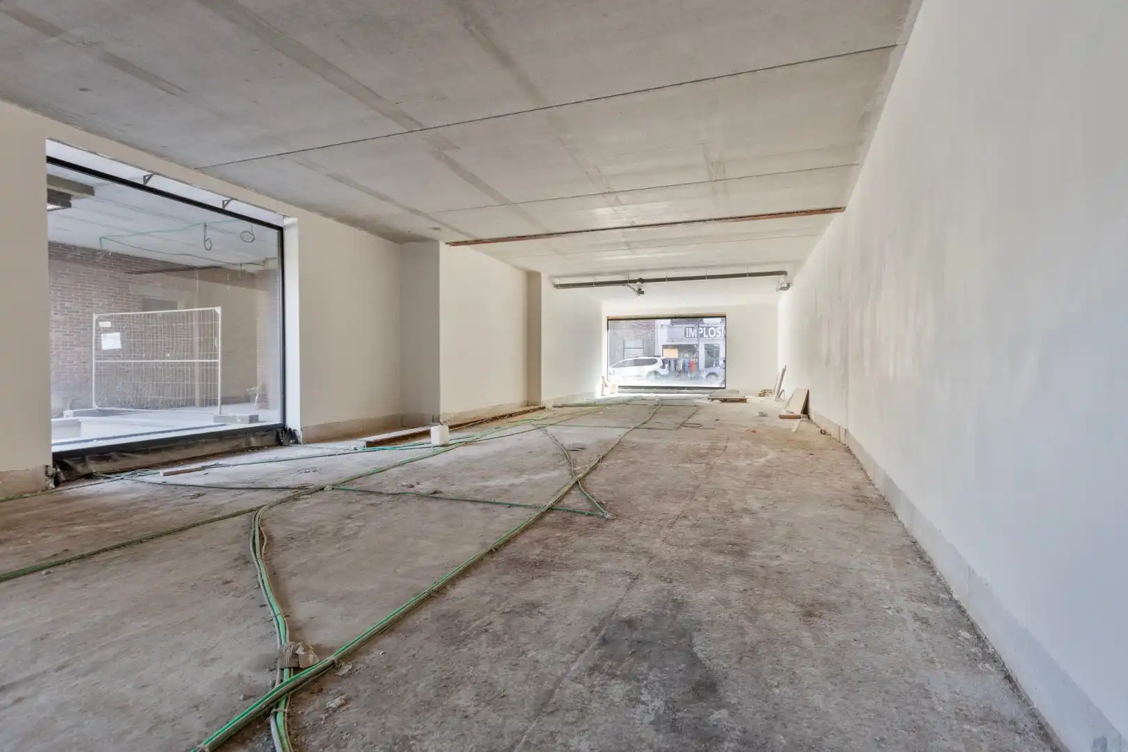 GELIJKVLOERS HANDELSPAND met KELDERRUIMTE TE KOOP/TE HUUR OP A-LOCATIE IN HOUTHALEN CENTRUM   foto 11