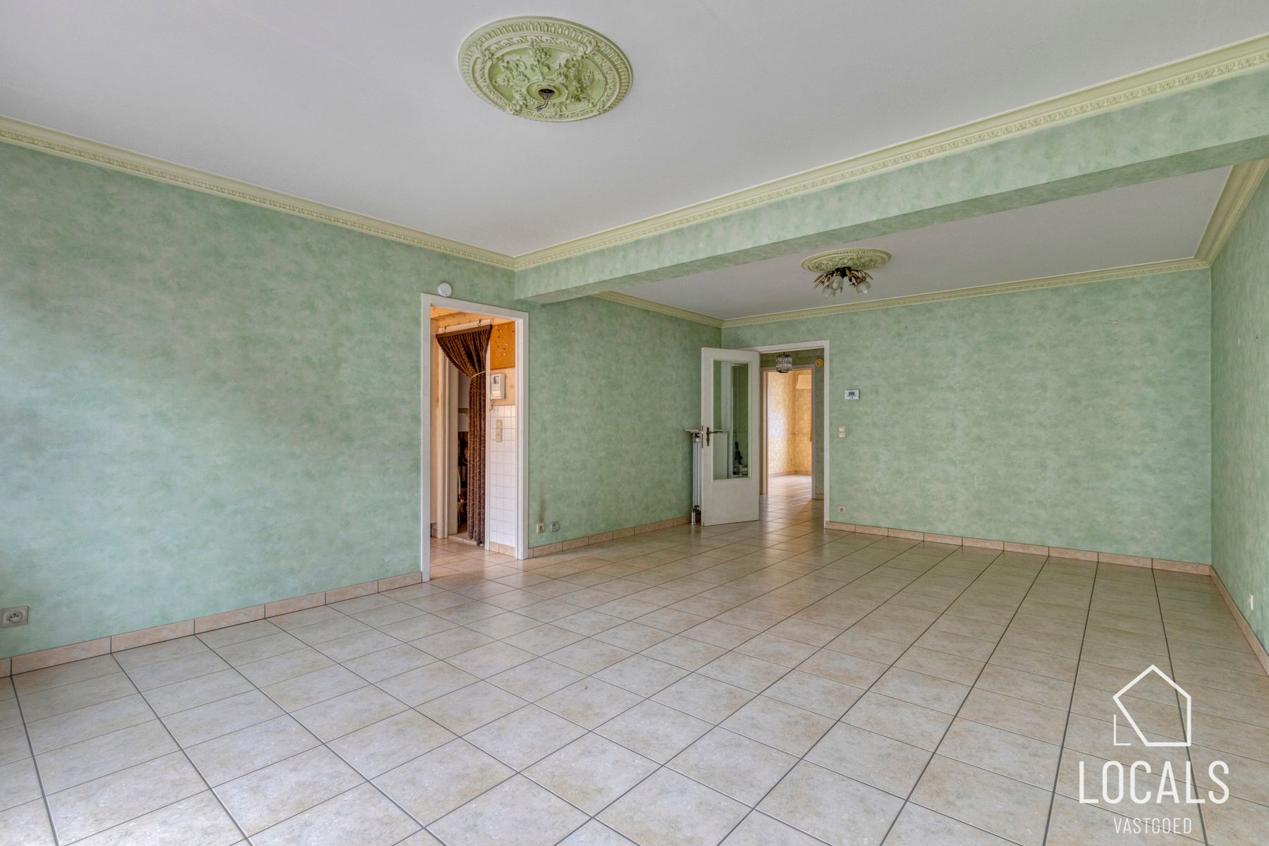 Appartement met staanplaats en 2 slaapkamers in het centrum foto 4