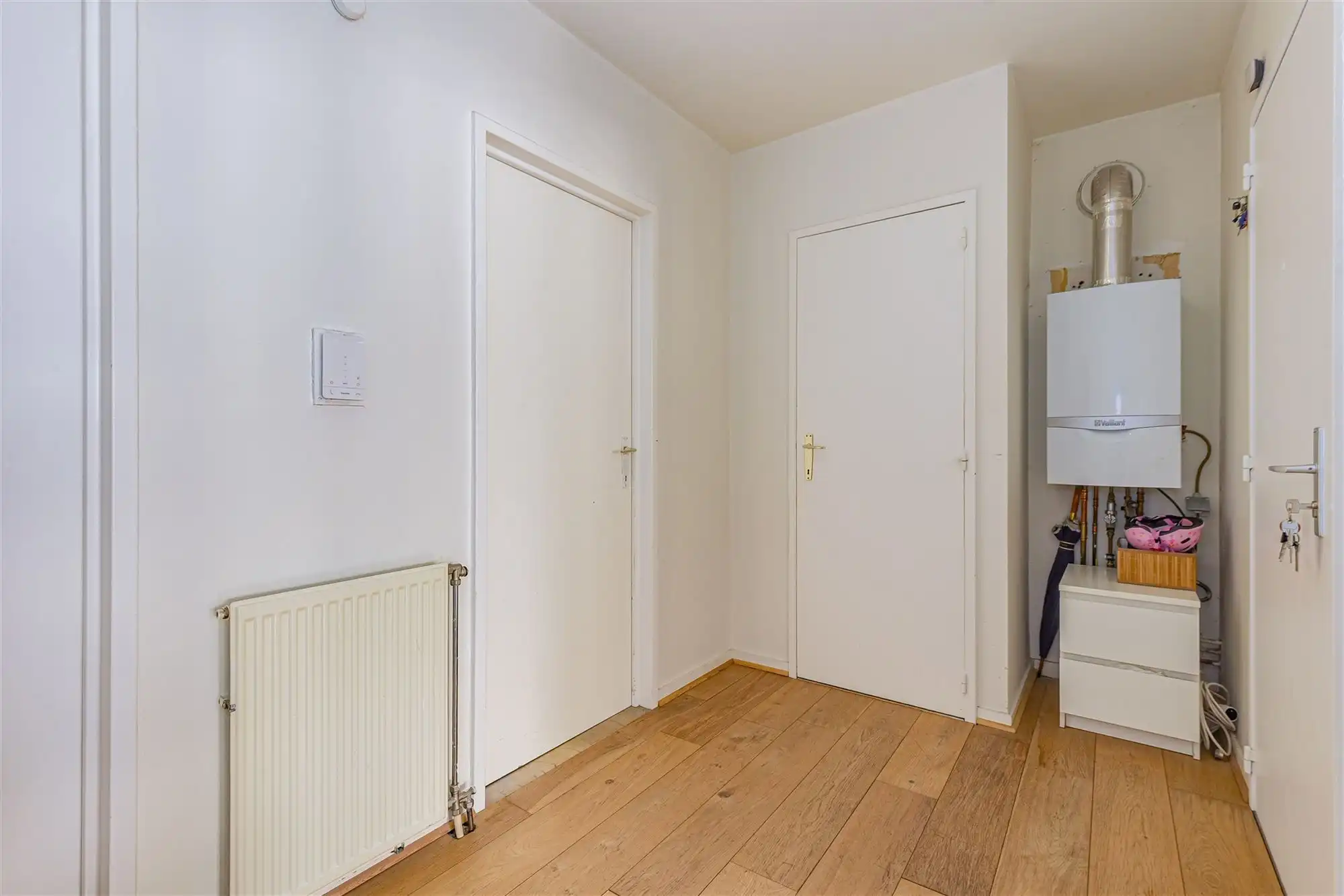 Ruim appartement met 2 slpk + terras te koop in Mortsel foto 6