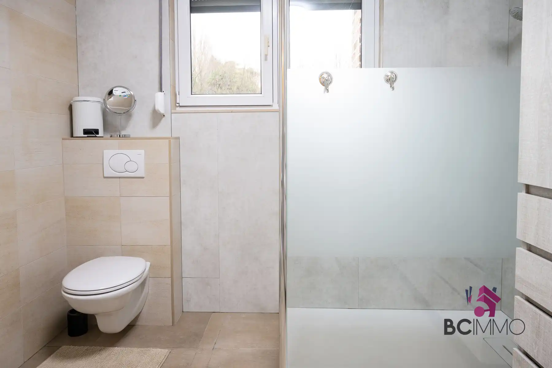 Ruime gezinswoning met projectgrond in Genk foto 11