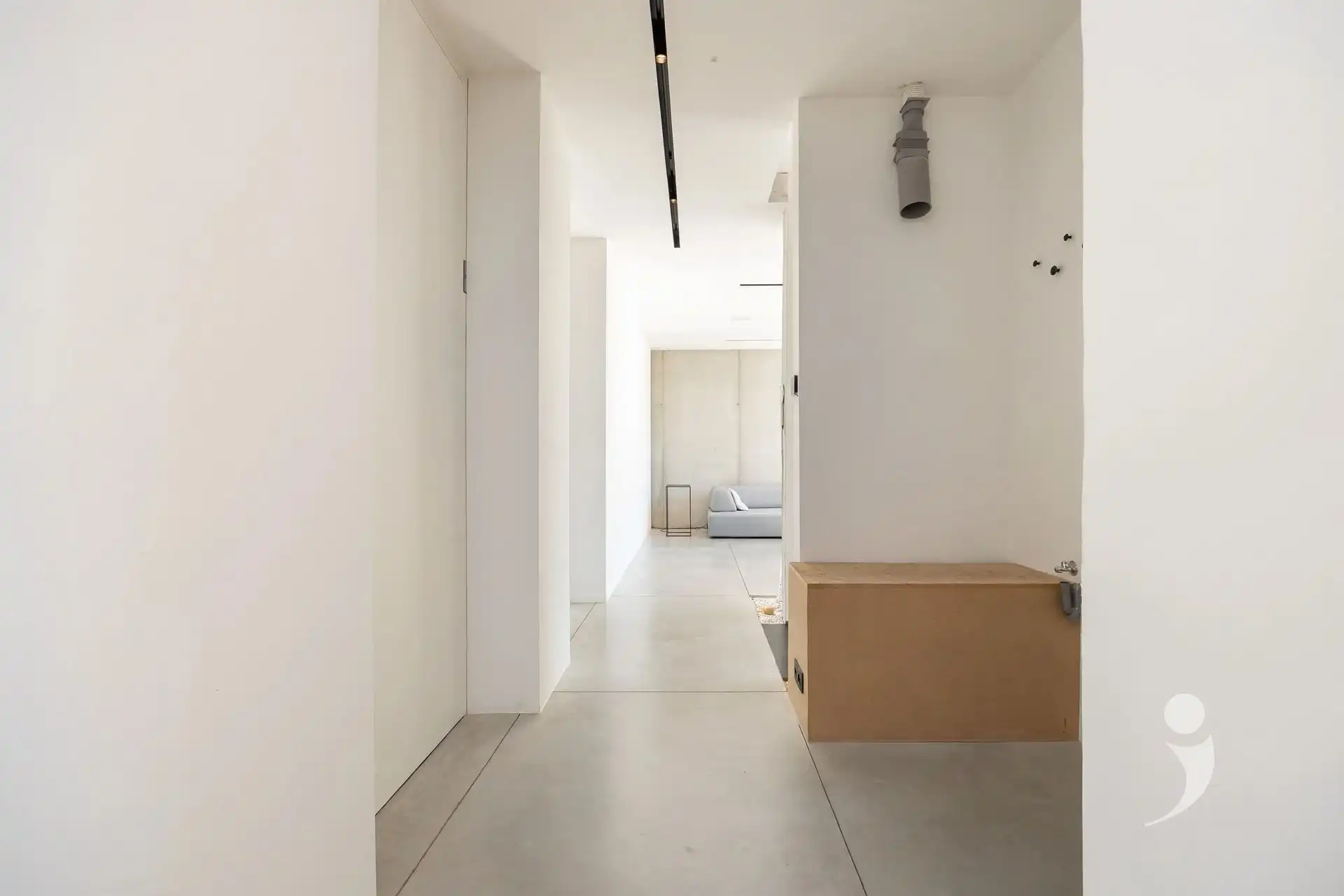 High-end architectenwoning met zwembad en prachtig zicht op de achterliggende weides foto 3