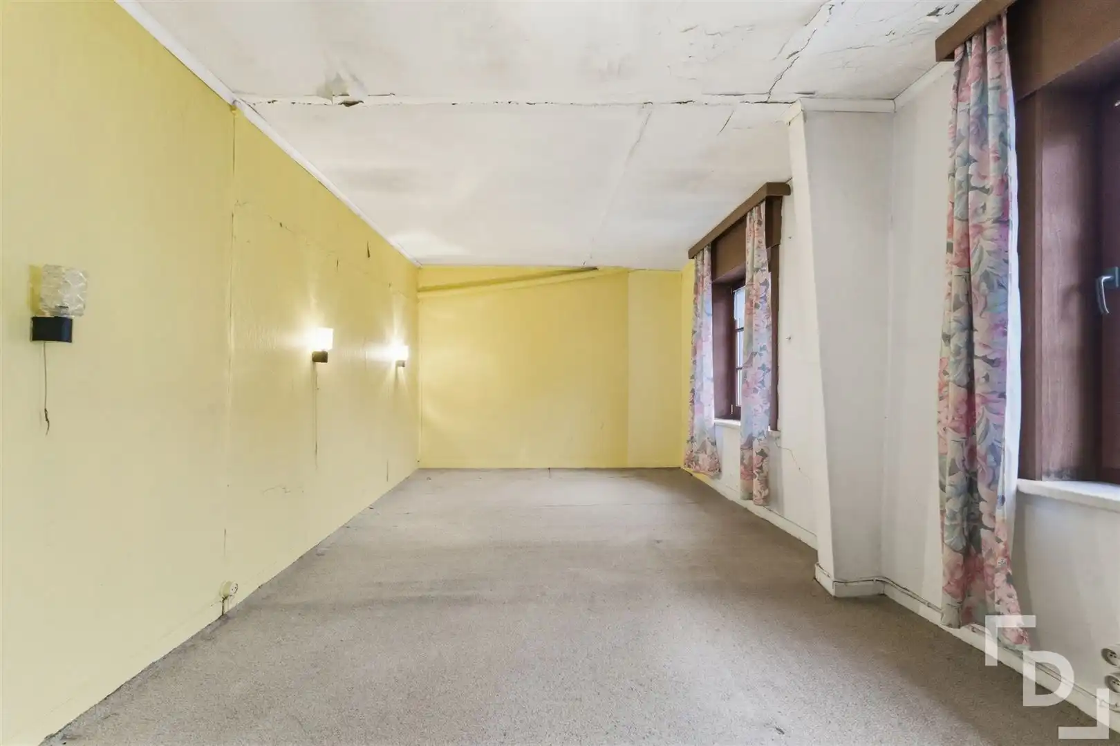 Te renoveren woning met inpandige garage in centrum Watou foto 15