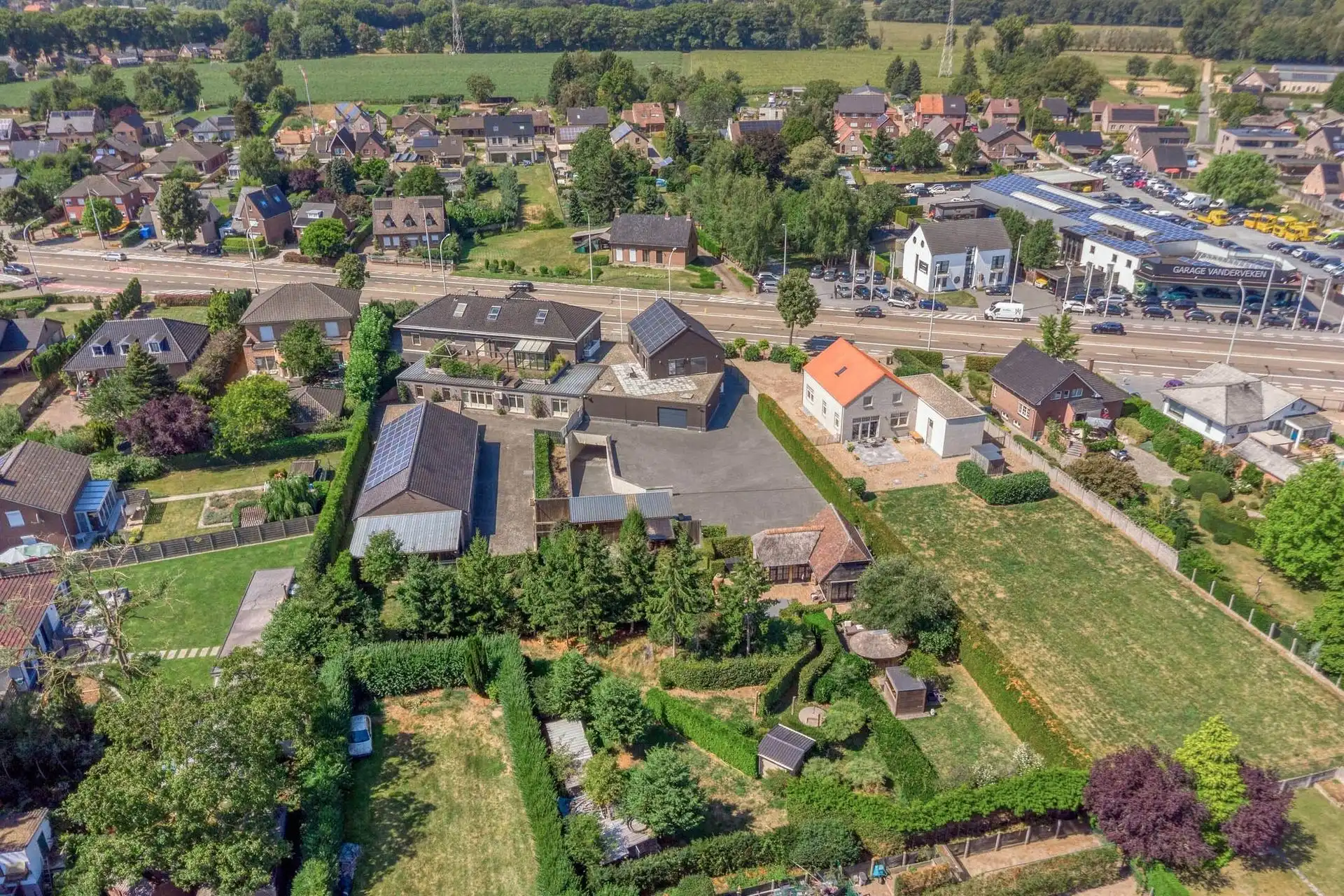 Waar luxe, visibiliteit en commerciële kansen samenkomen. foto 15