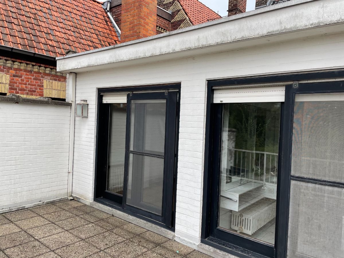 BURGERWONING + TUIN & GARAGE foto 6