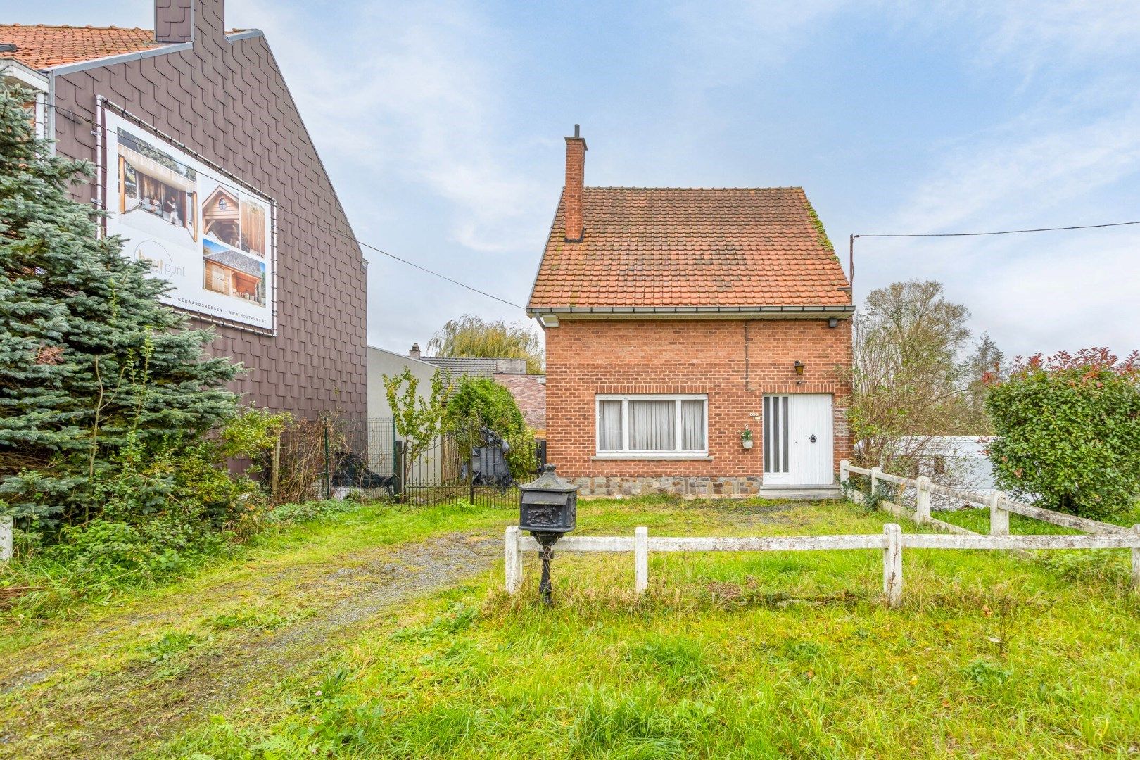 TE KOOP - te renoveren woning met tuin nabij Brussel foto 2