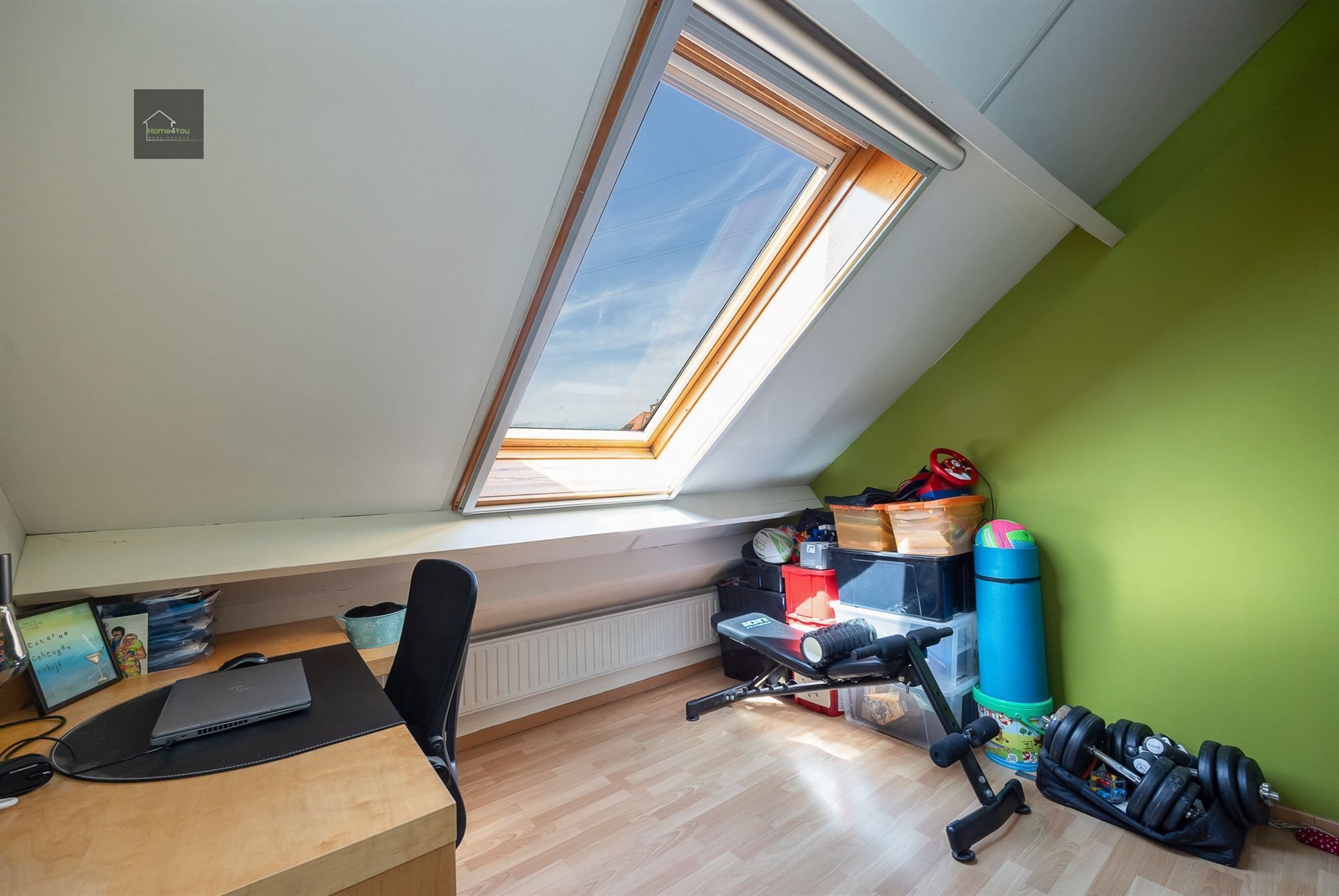 Rustig gelegen en ruime gezinswoning met zonnepanelen foto 20