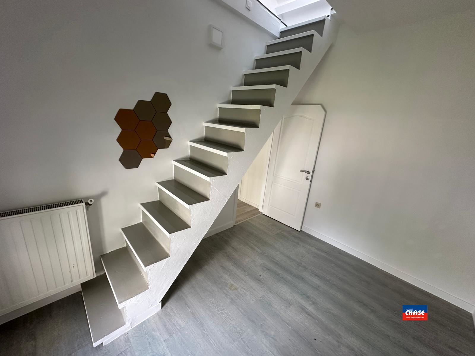 Gerenoveerde rijwoning met 2 slaapkamers en stadstuin foto 11