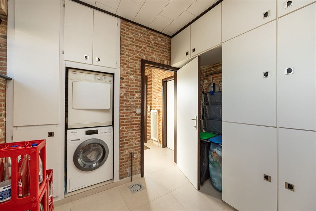 Statige, ruime woning met zuidgerichte tuin! foto 9